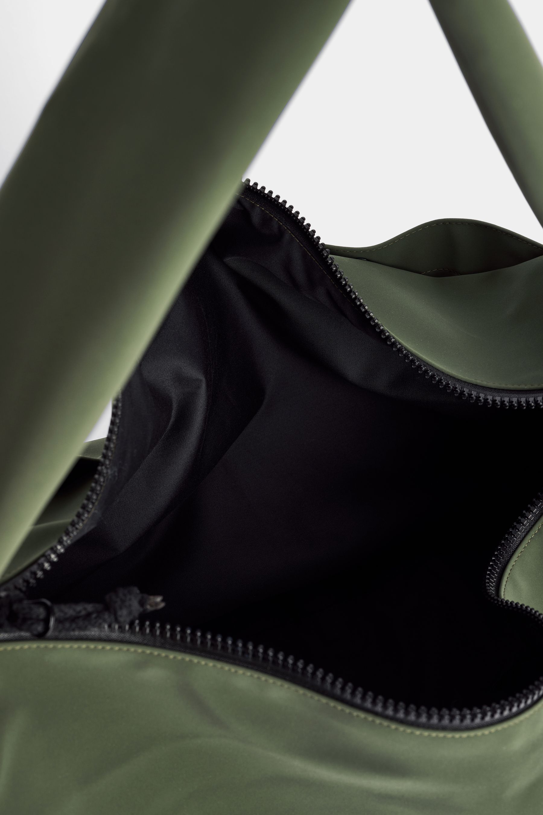 stutterheim adam bag matte green accessories bags crossbody-bags