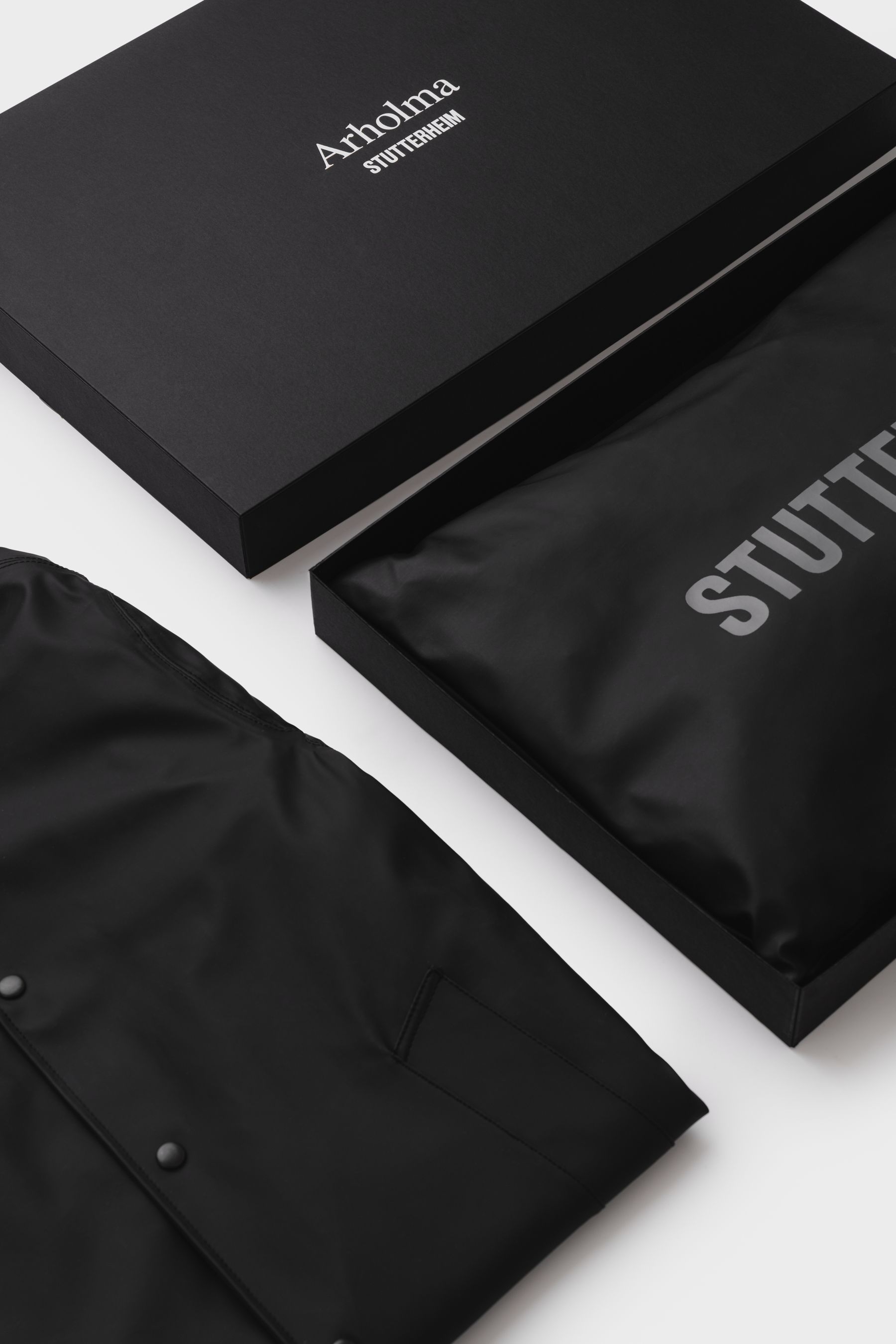 stutterheim arholma raincoat black men jackets raincoats