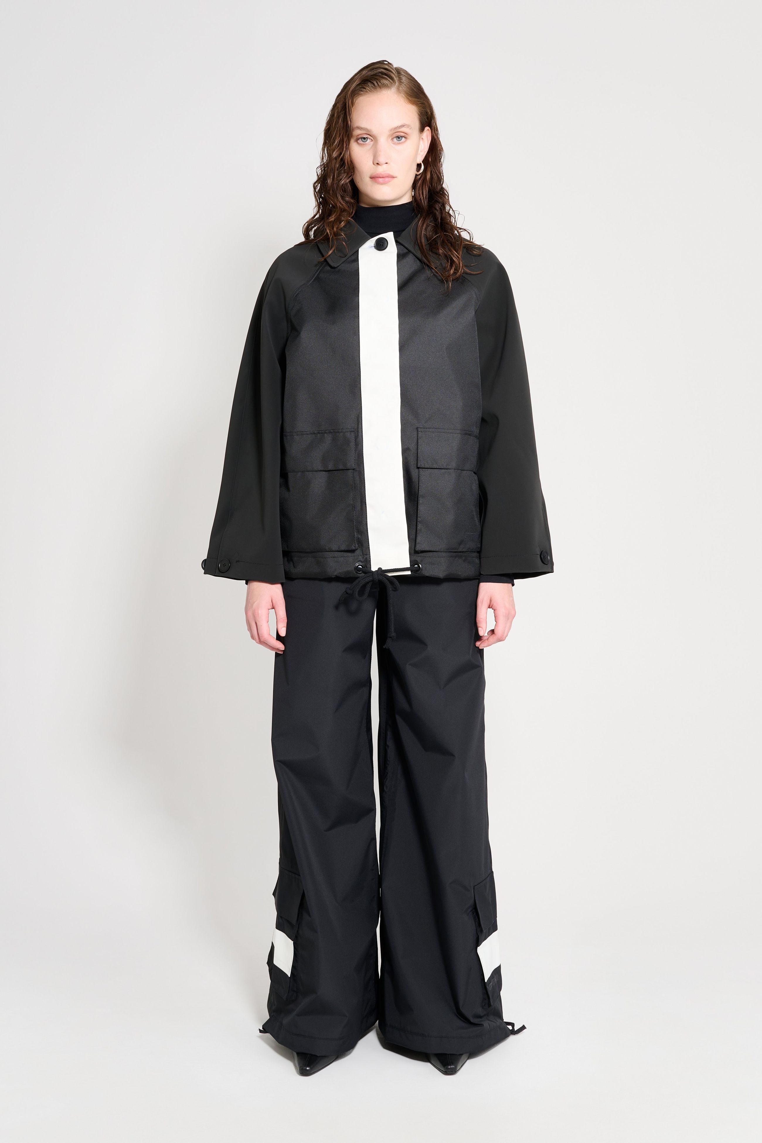 stutterheim bandhagen patch black/black/white women jackets