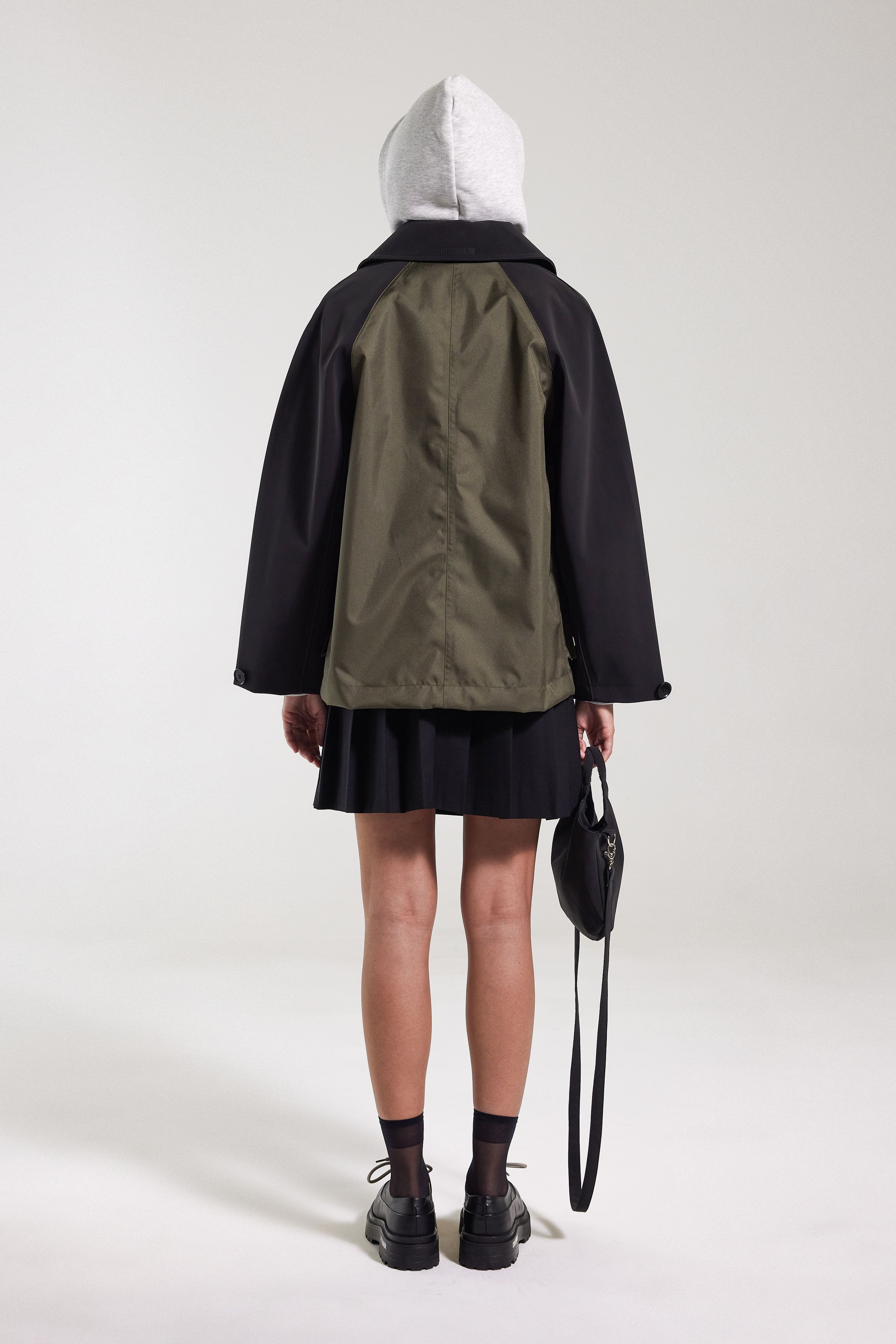Stutterheim Bandhagen Patch Raincoat In Green