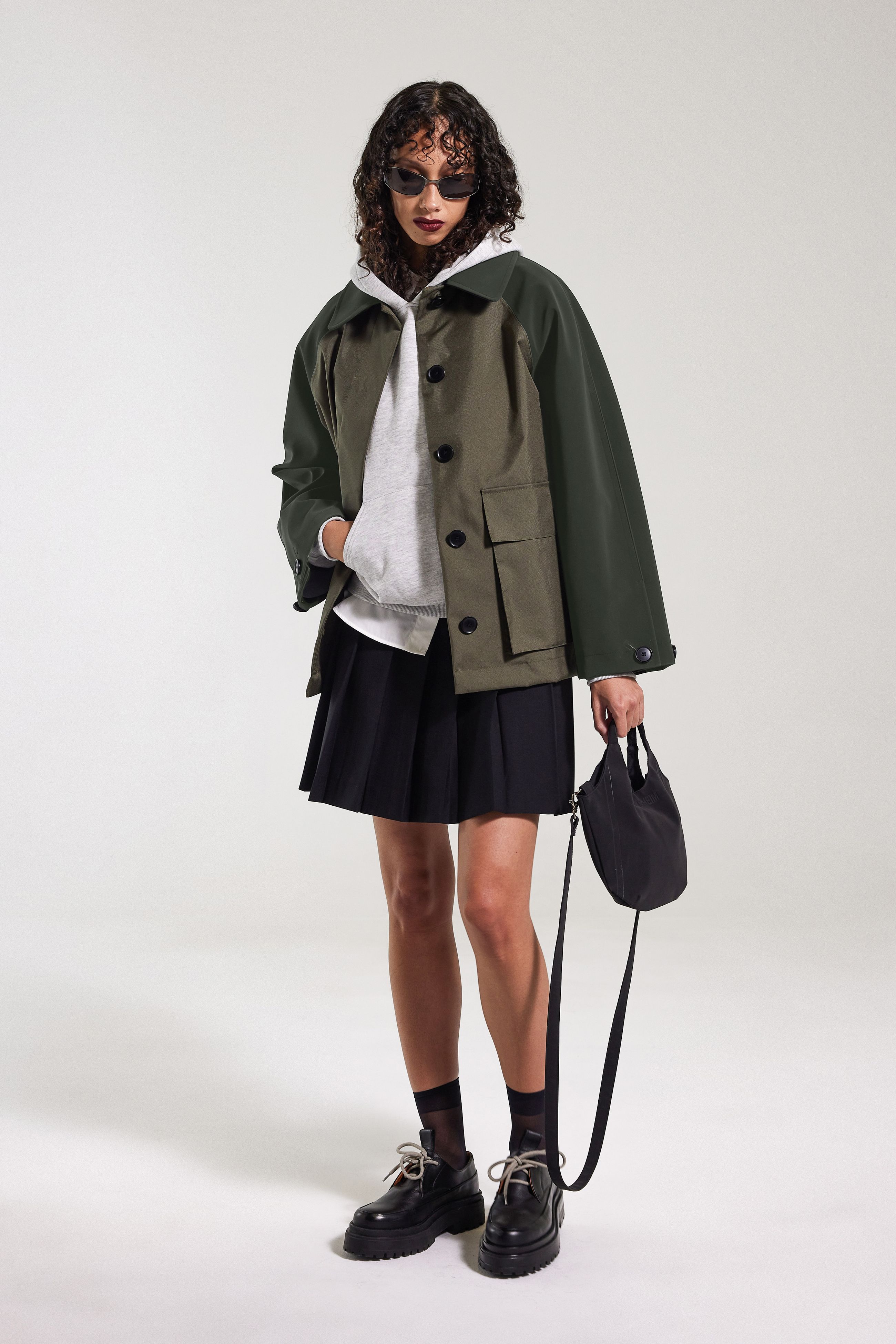 stutterheim bandhagen patch raincoat green women jackets raincoats