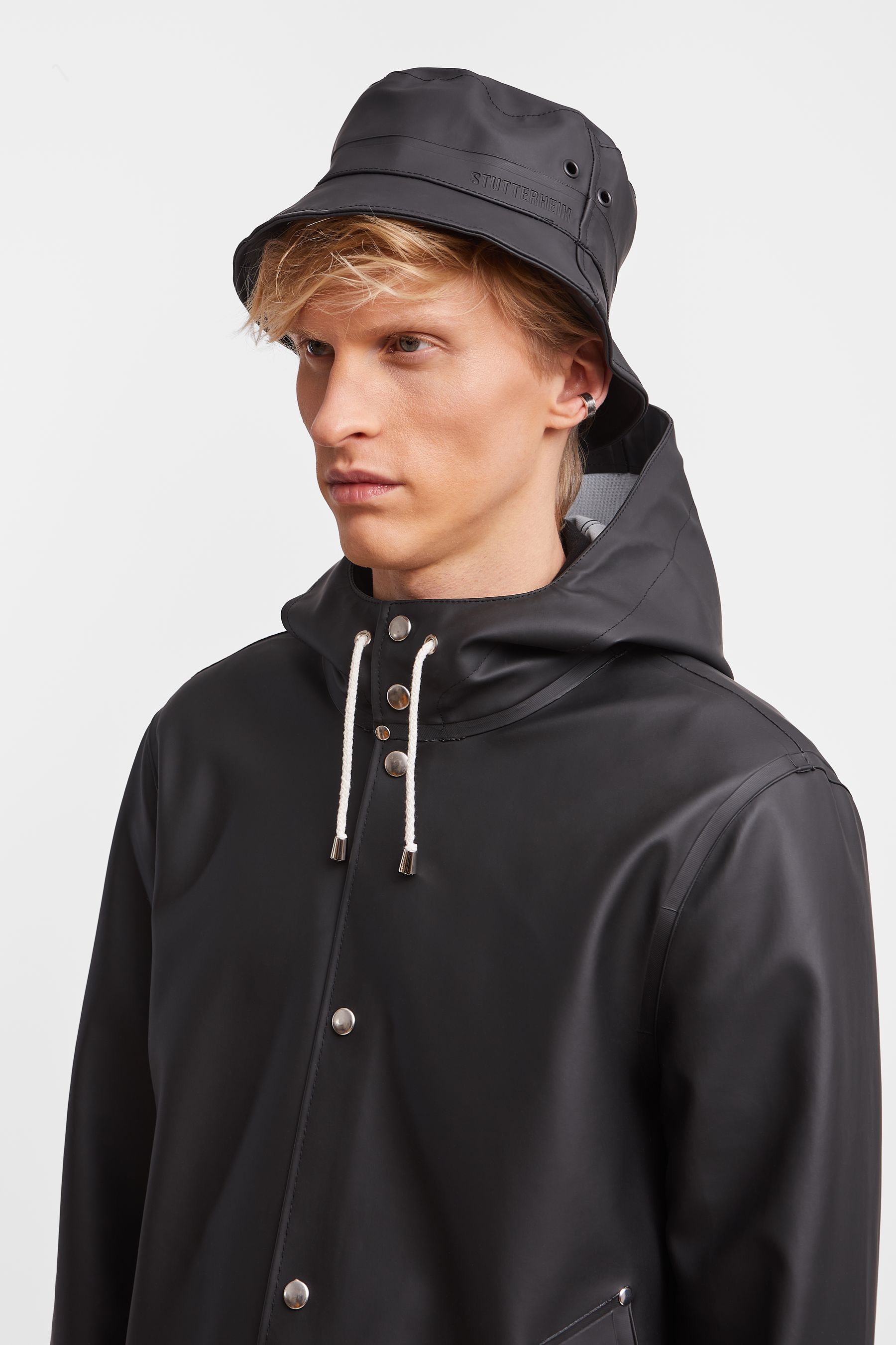 stutterheim beckholmen bucket hat black accessories hats-and-scarves bucket-hats