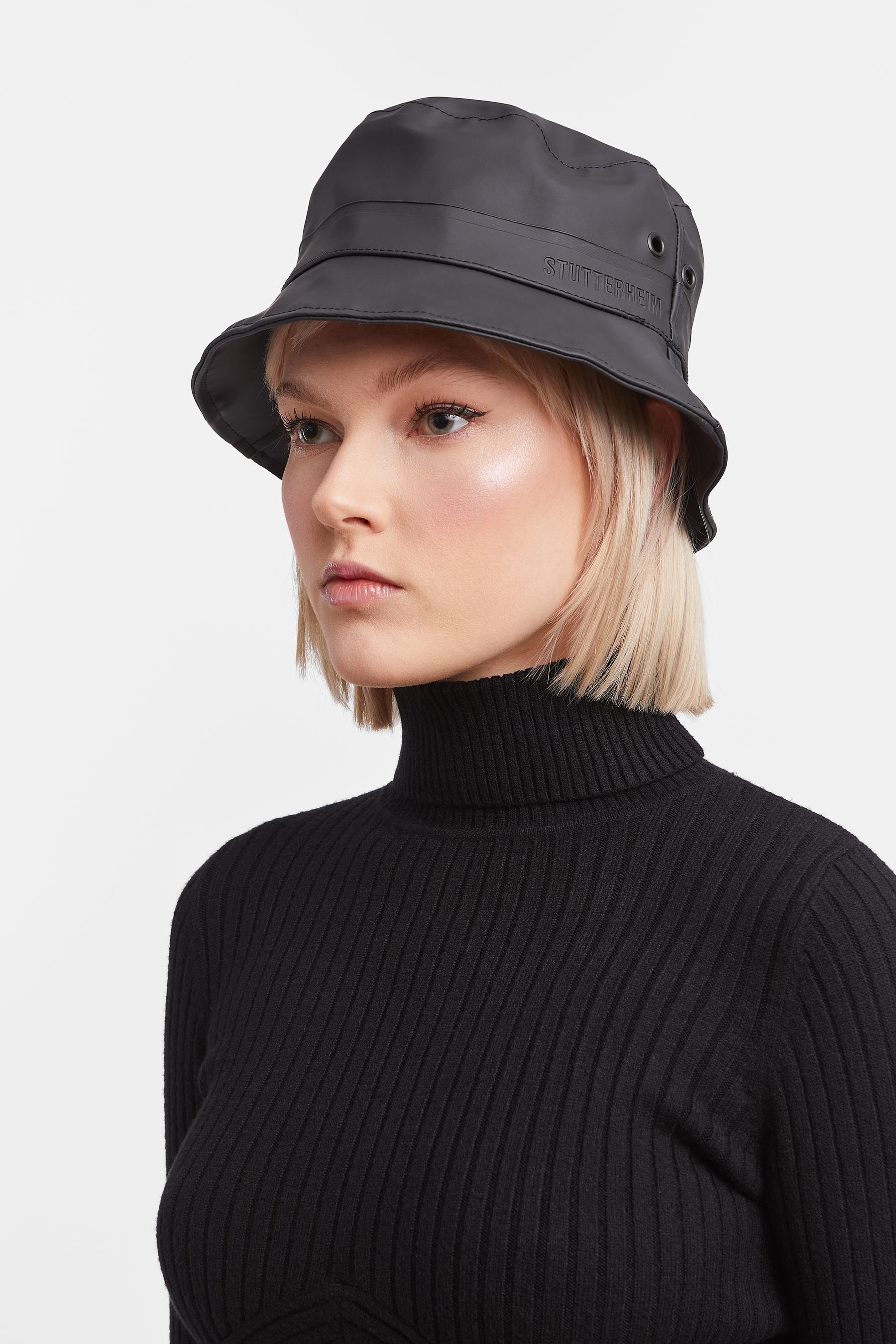 stutterheim beckholmen bucket hat black accessories hats-and-scarves bucket-hats