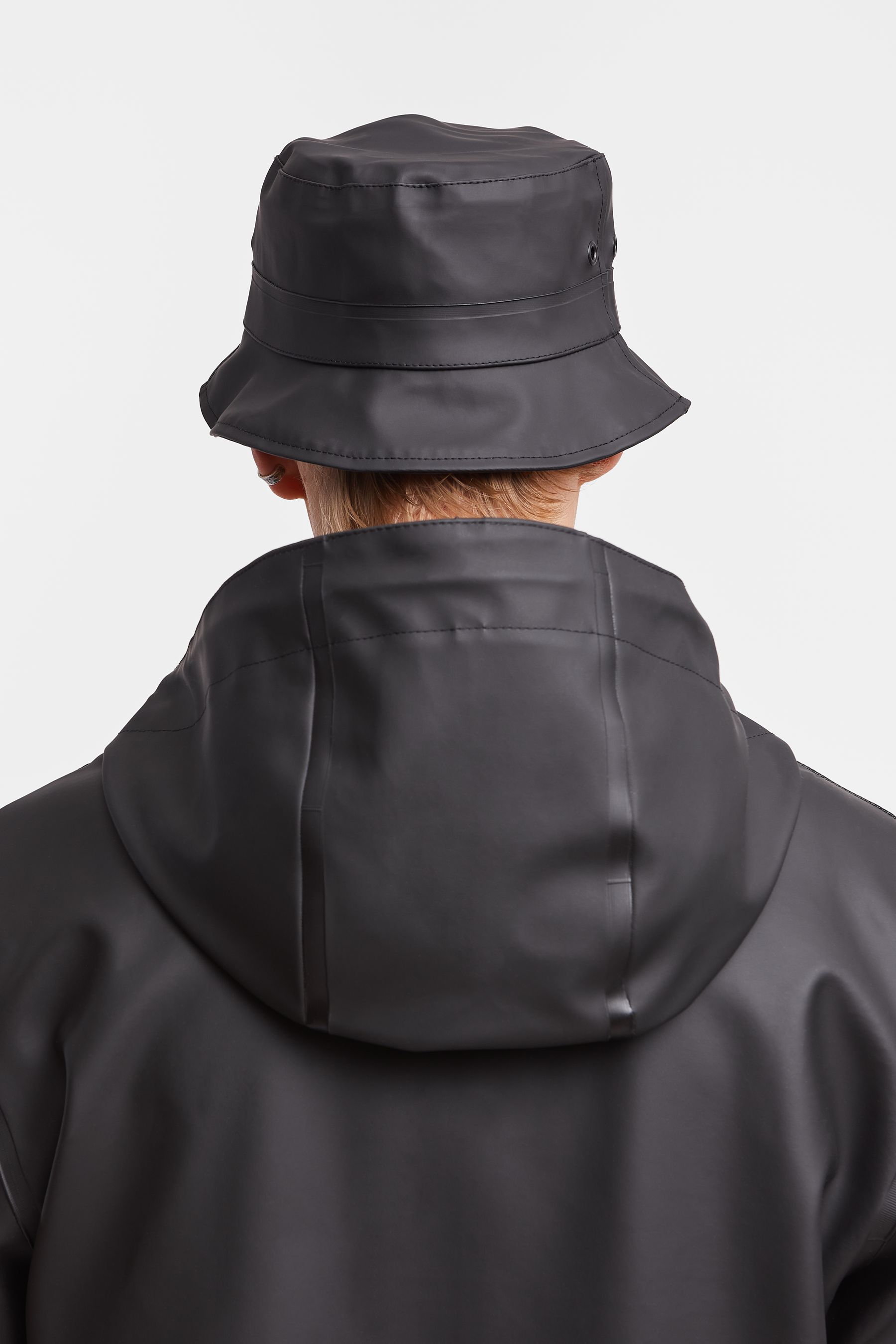 stutterheim beckholmen bucket hat black accessories hats-and-scarves bucket-hats