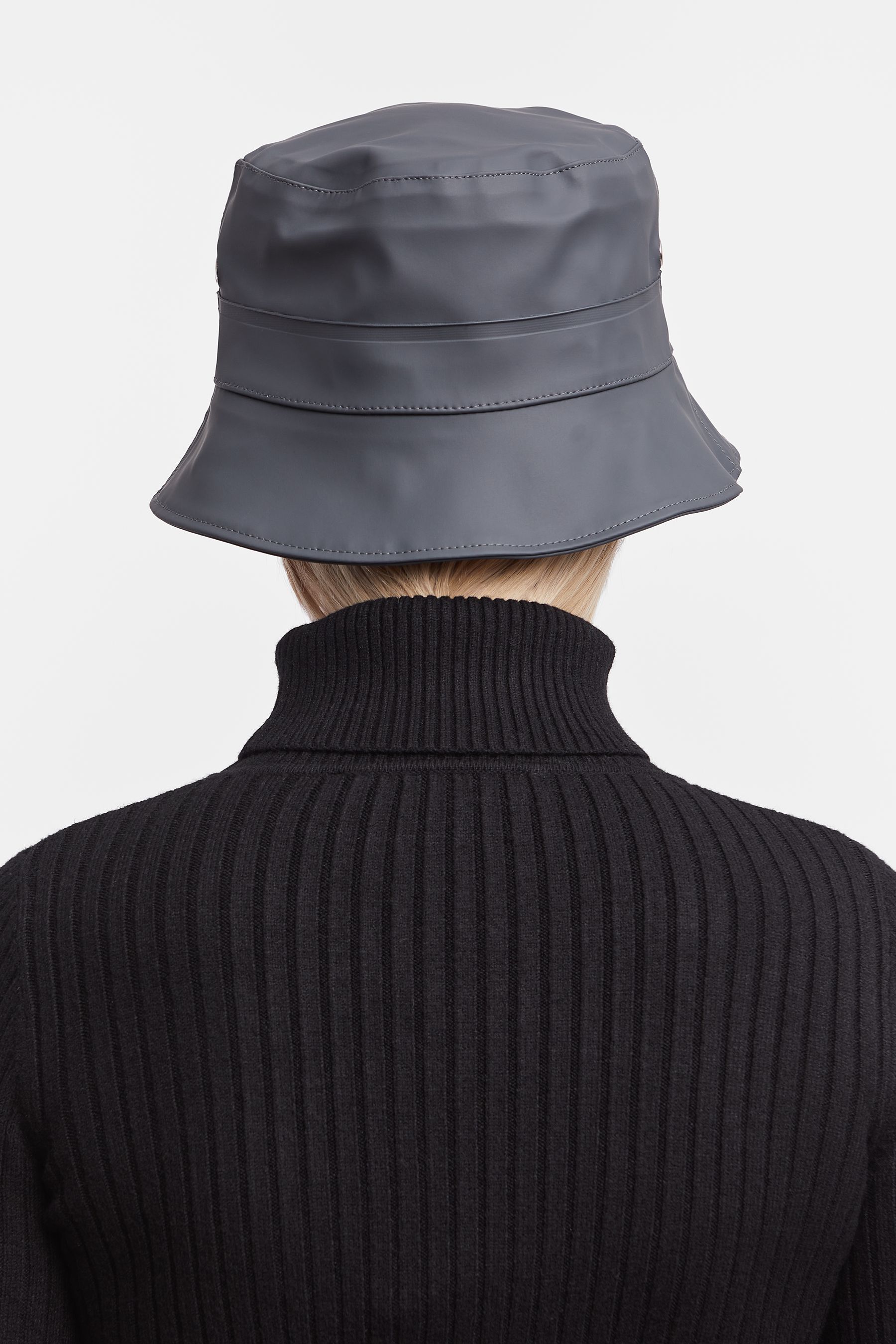 stutterheim beckholmen bucket hat charcoal accessories hats-and-scarves bucket-hats