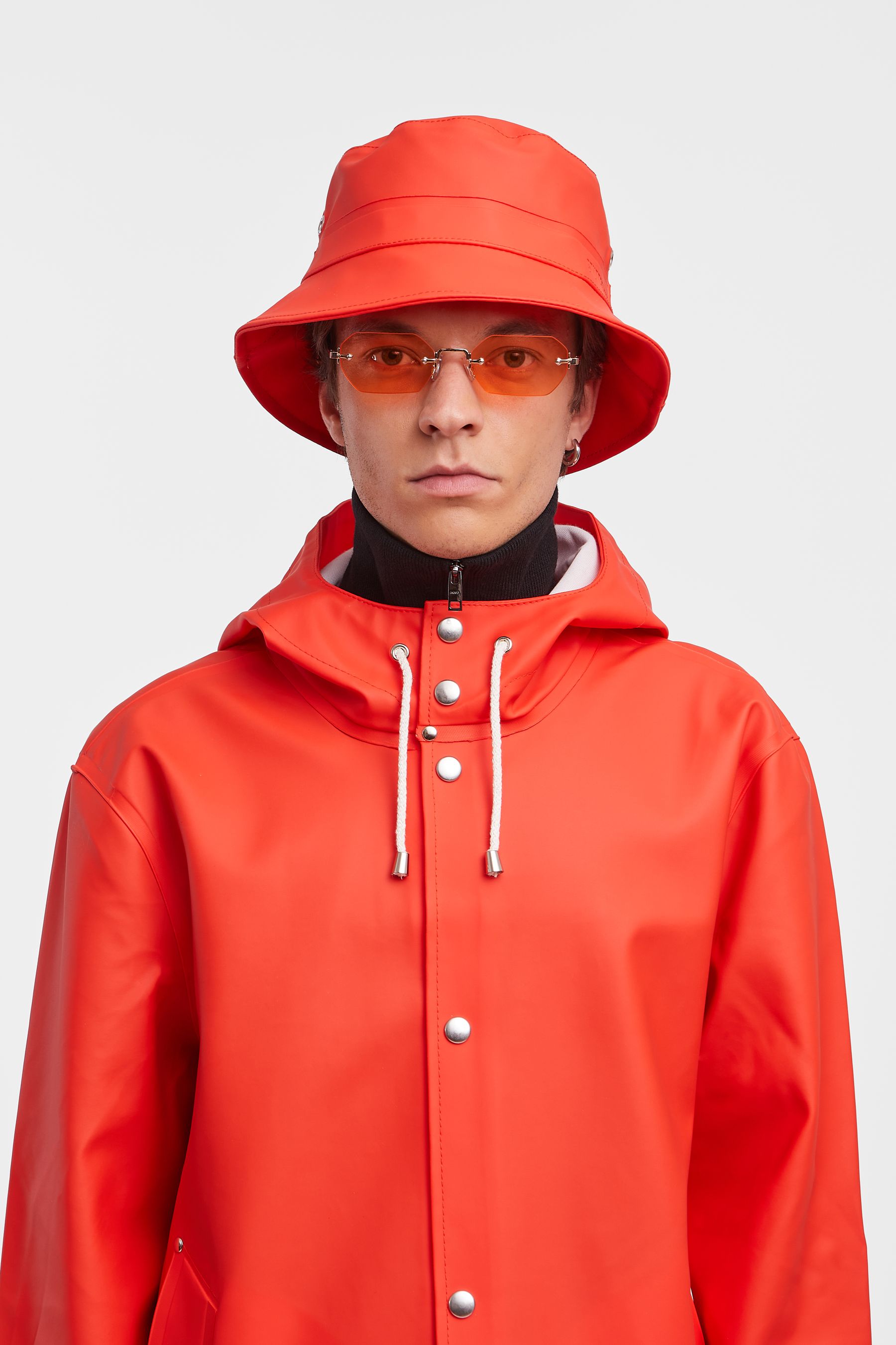 stutterheim beckholmen bucket hat fade red accessories hats-and-scarves bucket-hats