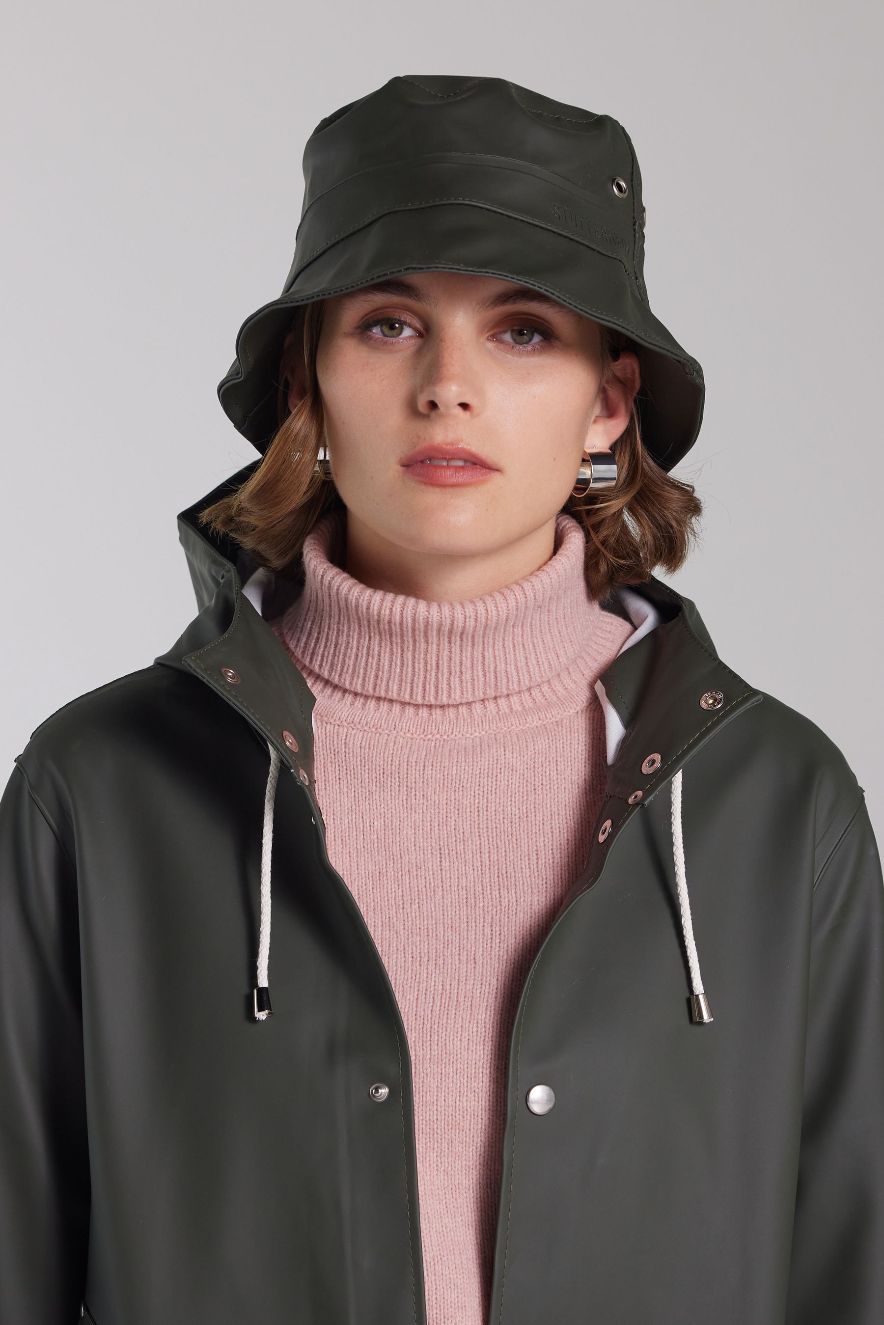 stutterheim beckholmen bucket hat green accessories hats-and-scarves bucket-hats