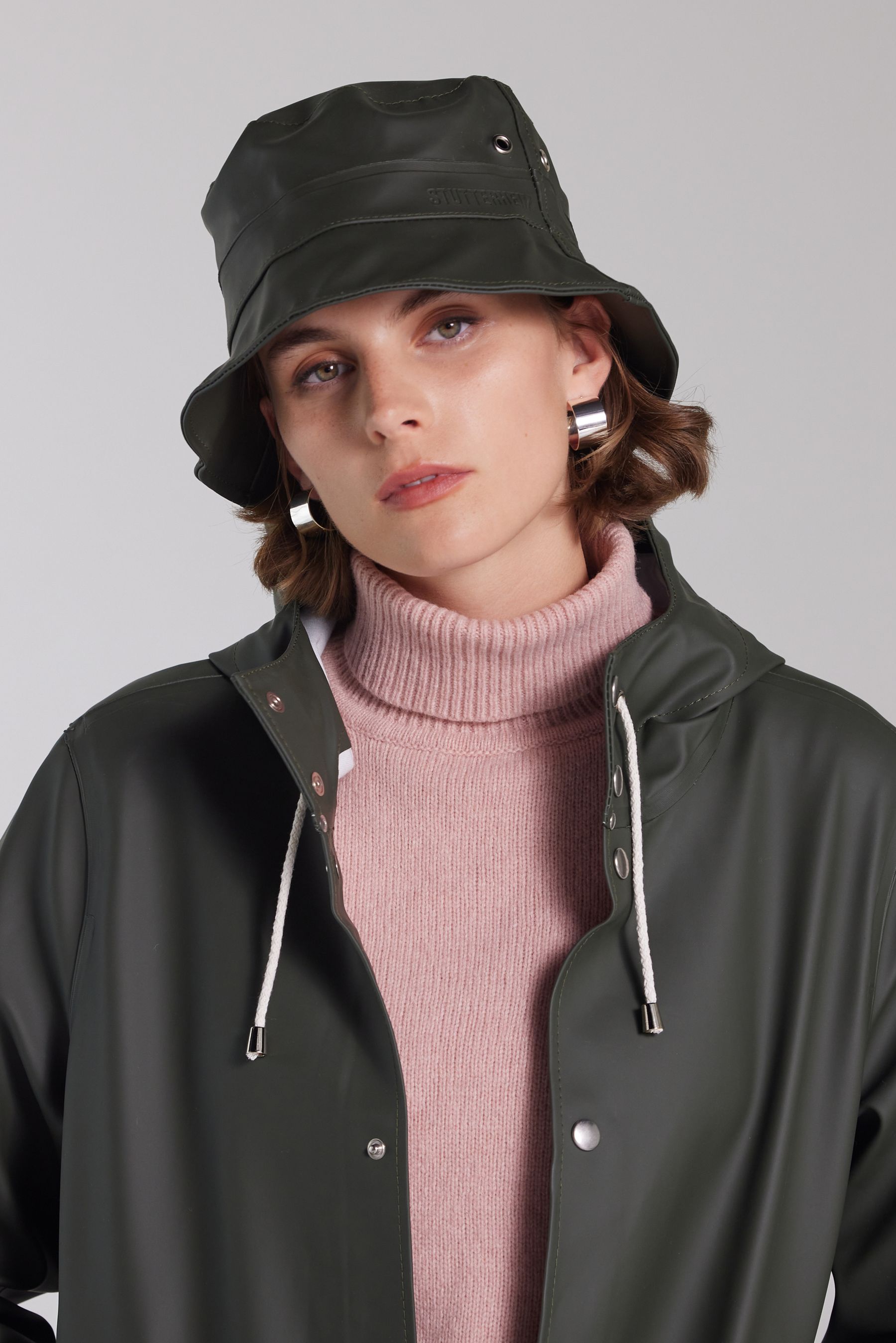 stutterheim beckholmen bucket hat green accessories hats-and-scarves bucket-hats