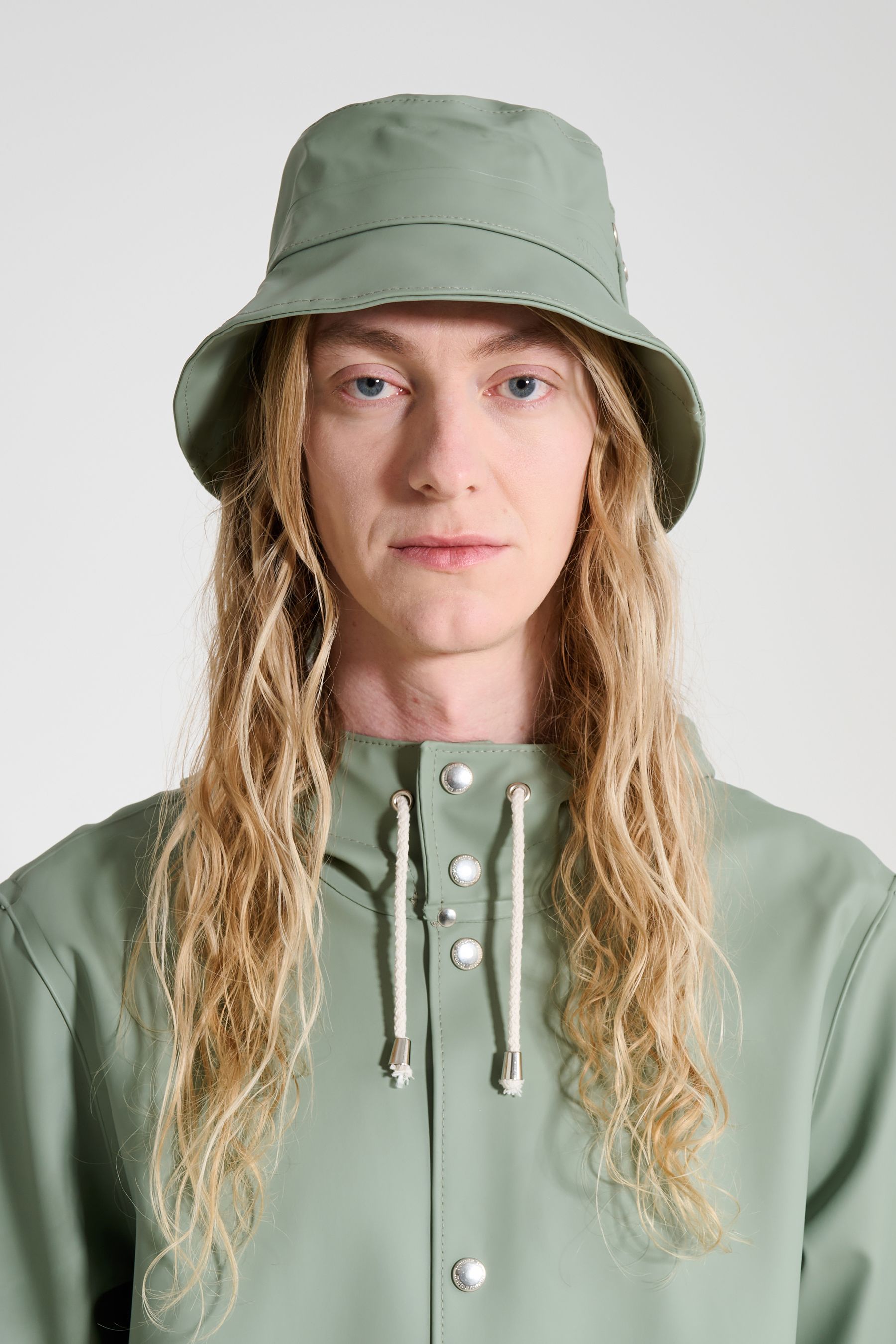 stutterheim beckholmen bucket hat khaki green accessories hats-and-scarves bucket-hats