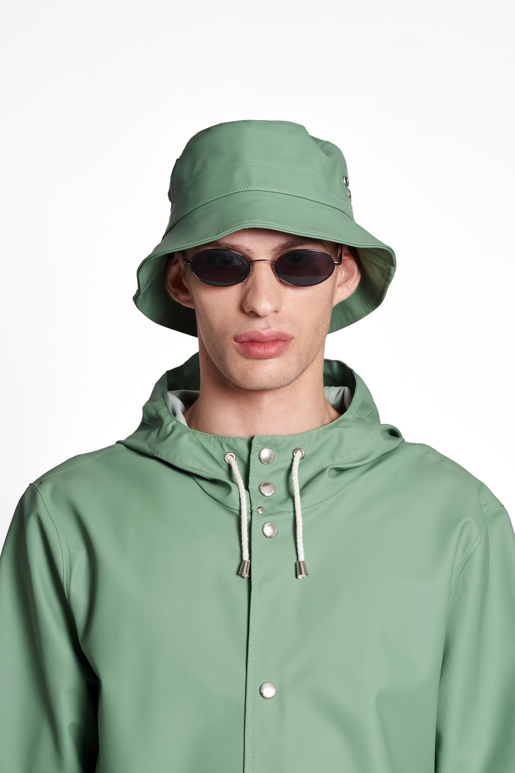 stutterheim beckholmen bucket hat loden green accessories hats-and-scarves bucket-hats