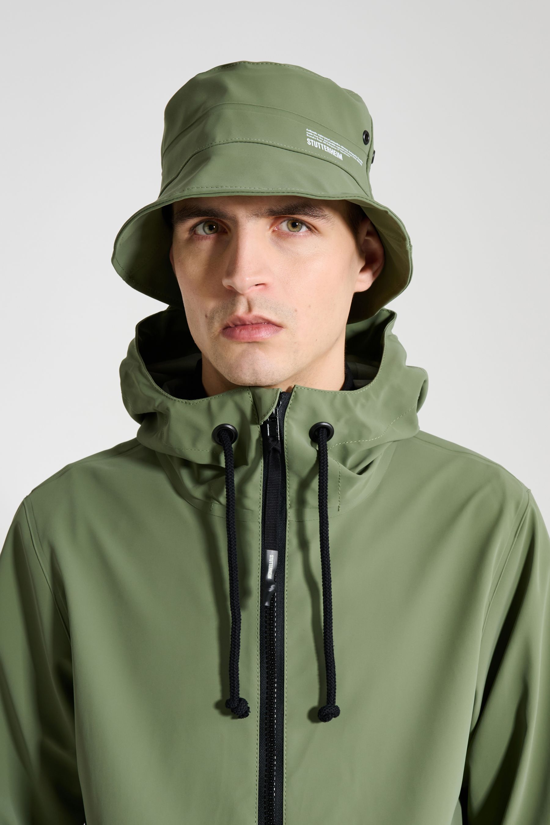 stutterheim beckholmen matte bucket hat dry green accessories hats-and-scarves bucket-hats