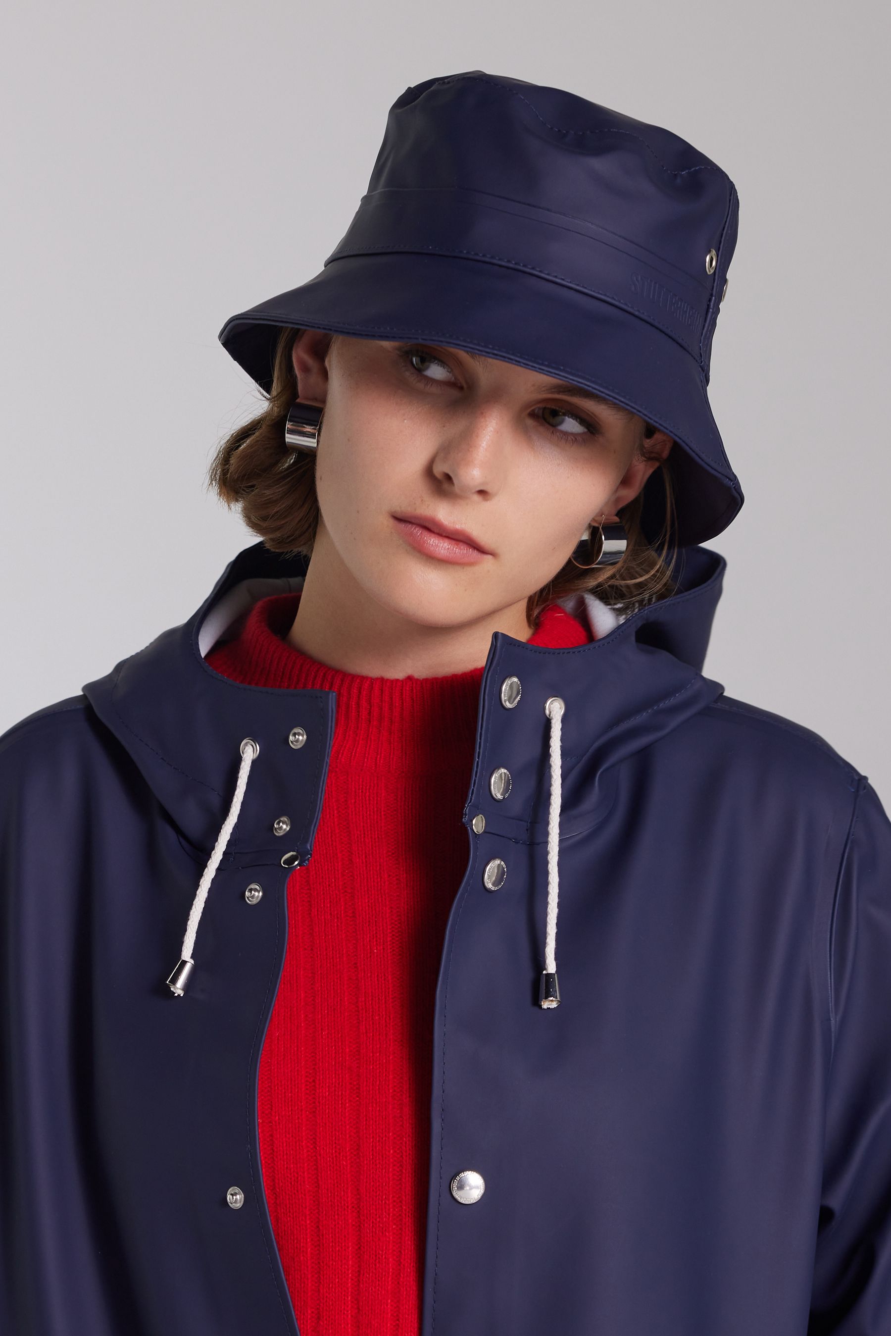 stutterheim beckholmen bucket hat navy accessories hats-and-scarves bucket-hats