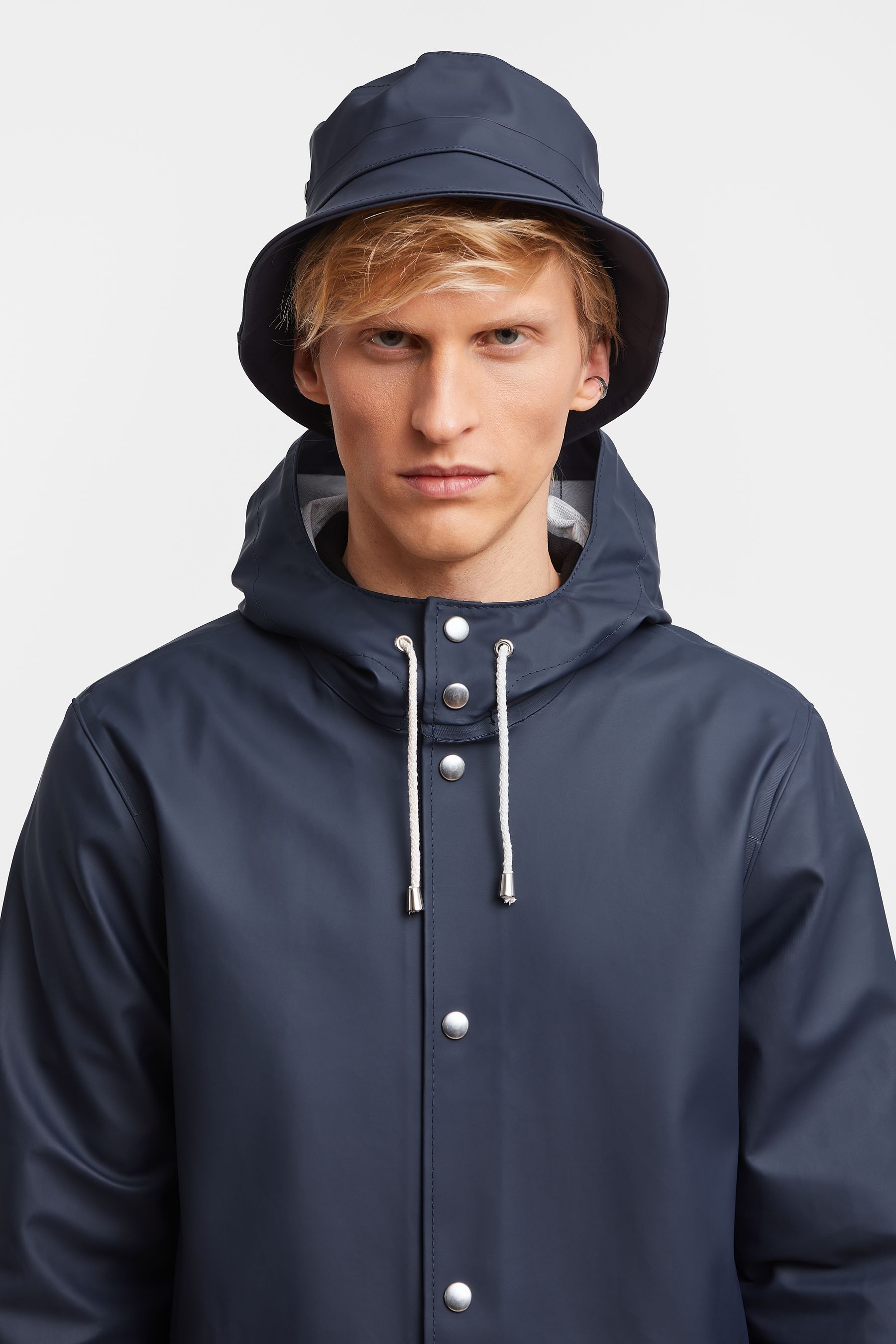 stutterheim beckholmen bucket hat navy accessories hats-and-scarves bucket-hats