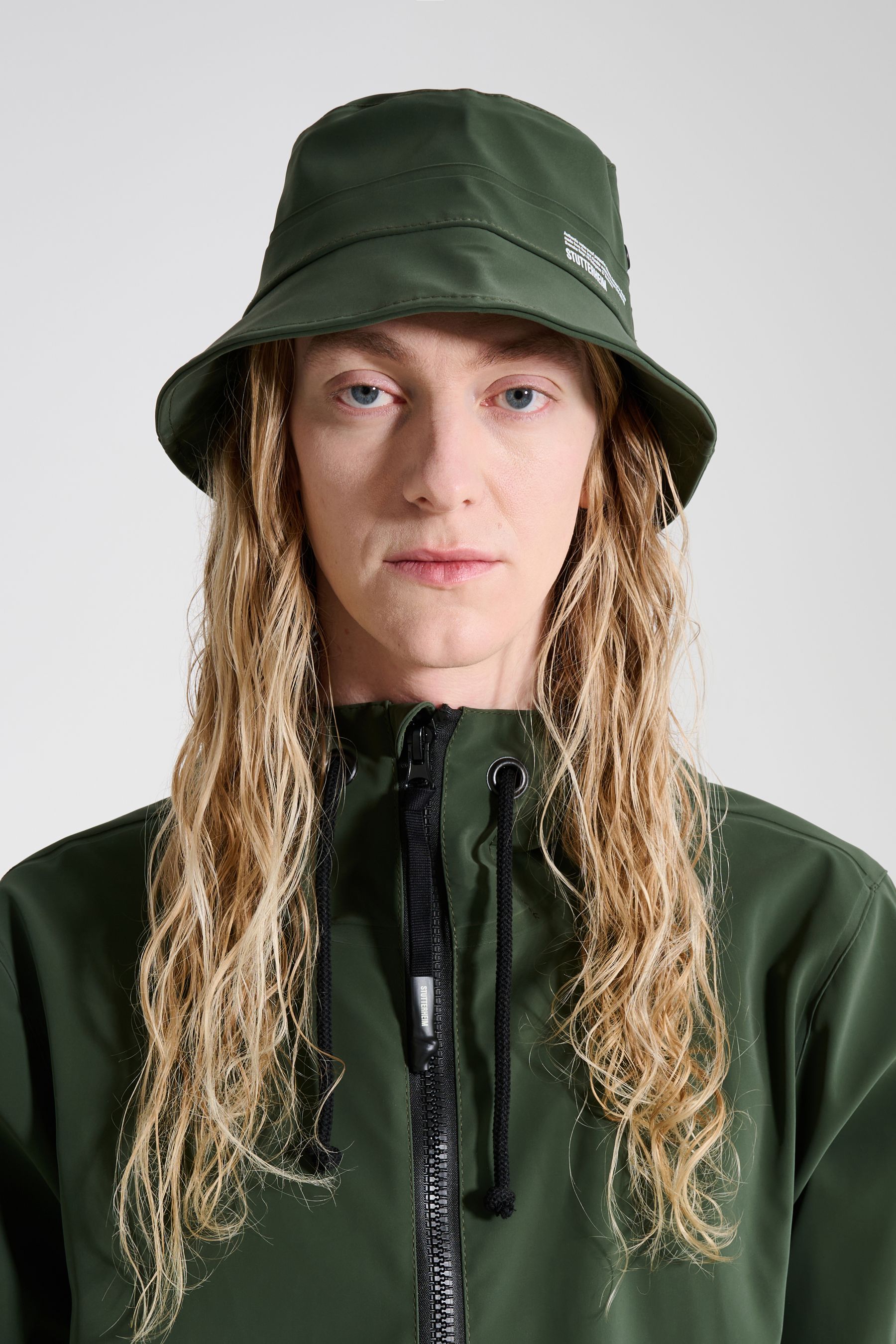stutterheim beckholmen matte bucket hat green accessories hats-and-scarves bucket-hats