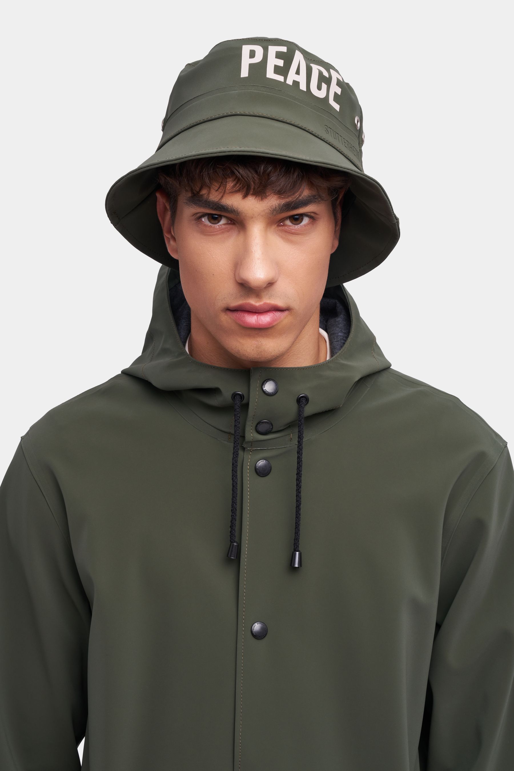 stutterheim beckholmen matte bucket hat dark green accessories hats-and-scarves bucket-hats