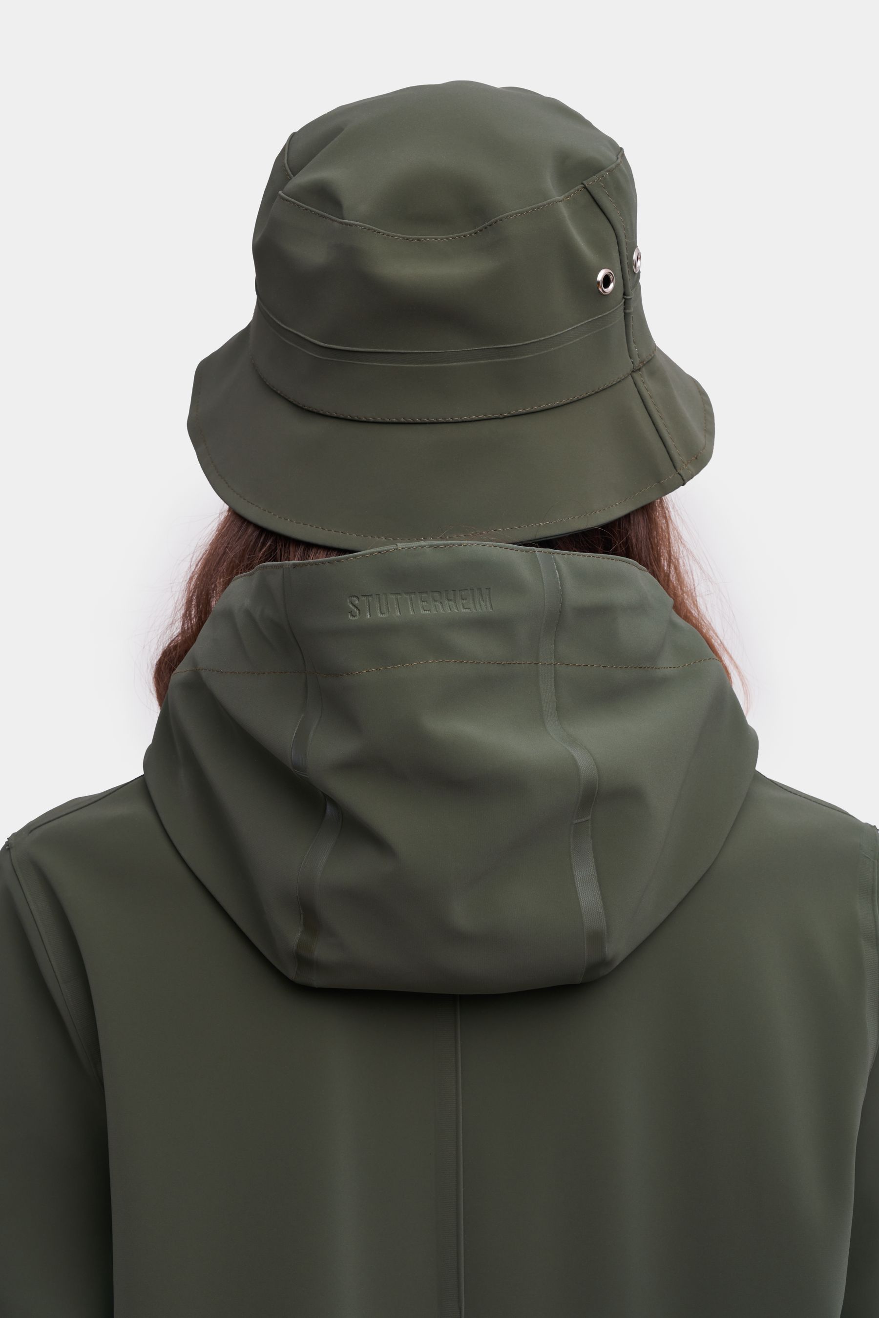 stutterheim beckholmen matte bucket hat dark green accessories hats-and-scarves bucket-hats