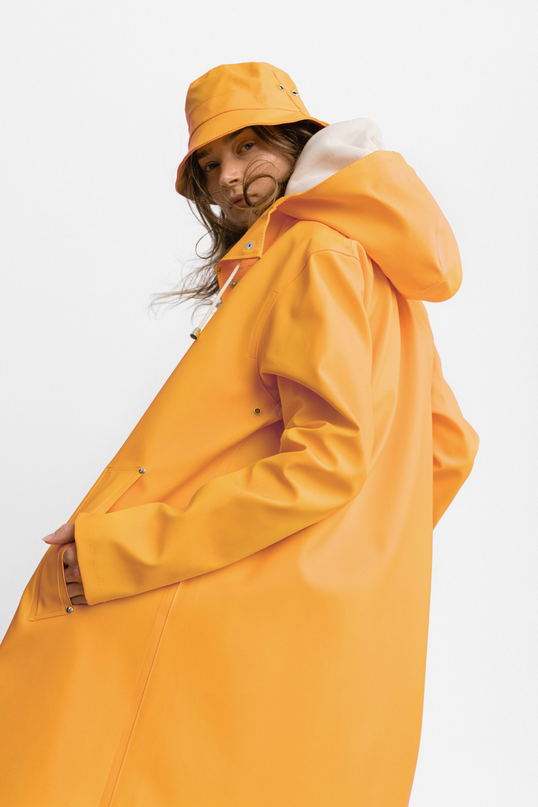 stutterheim beckholmen bucket hat warm honey accessories hats-and-scarves bucket-hats