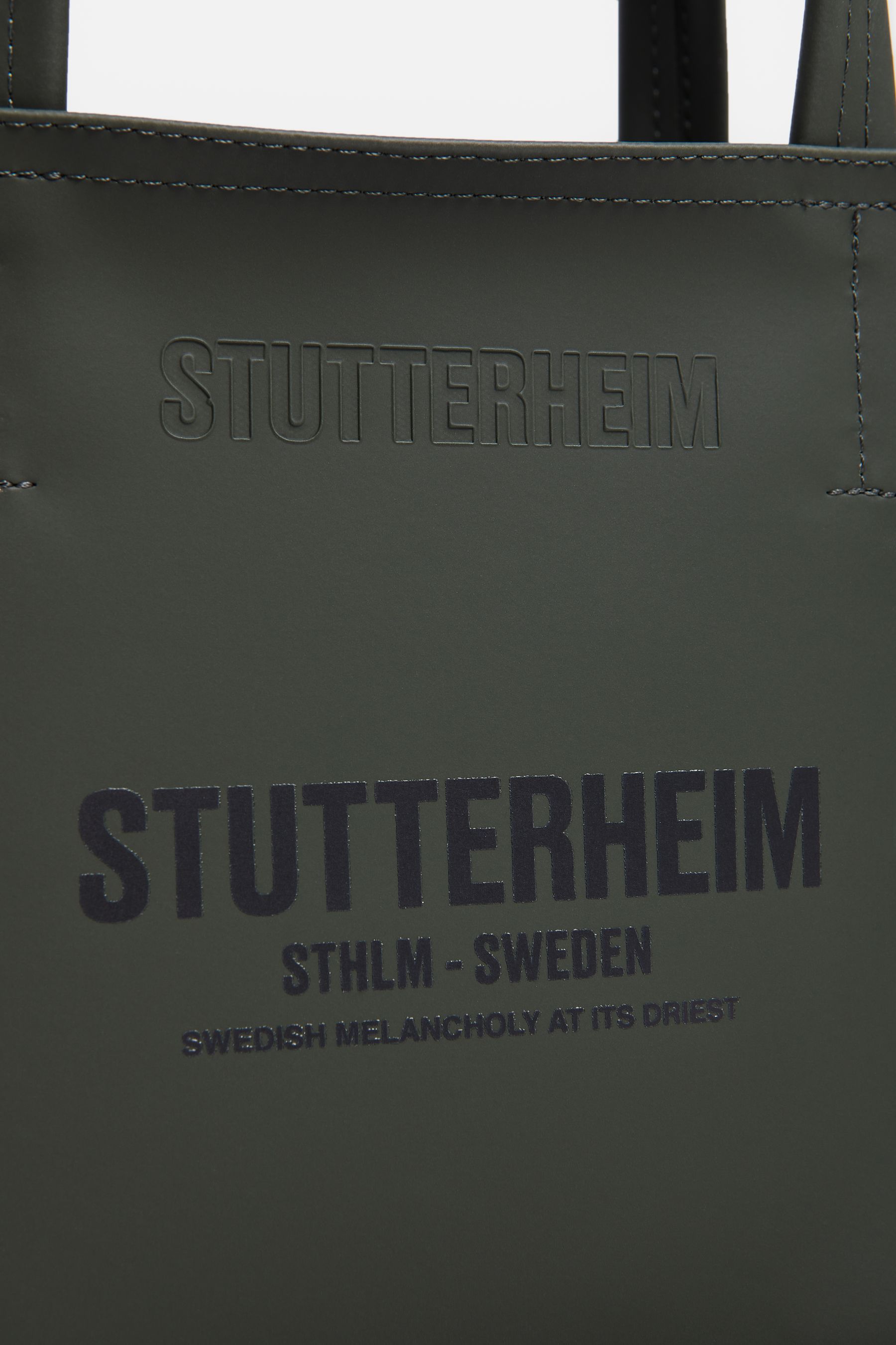 stutterheim biblio bag green accessories bags handbags