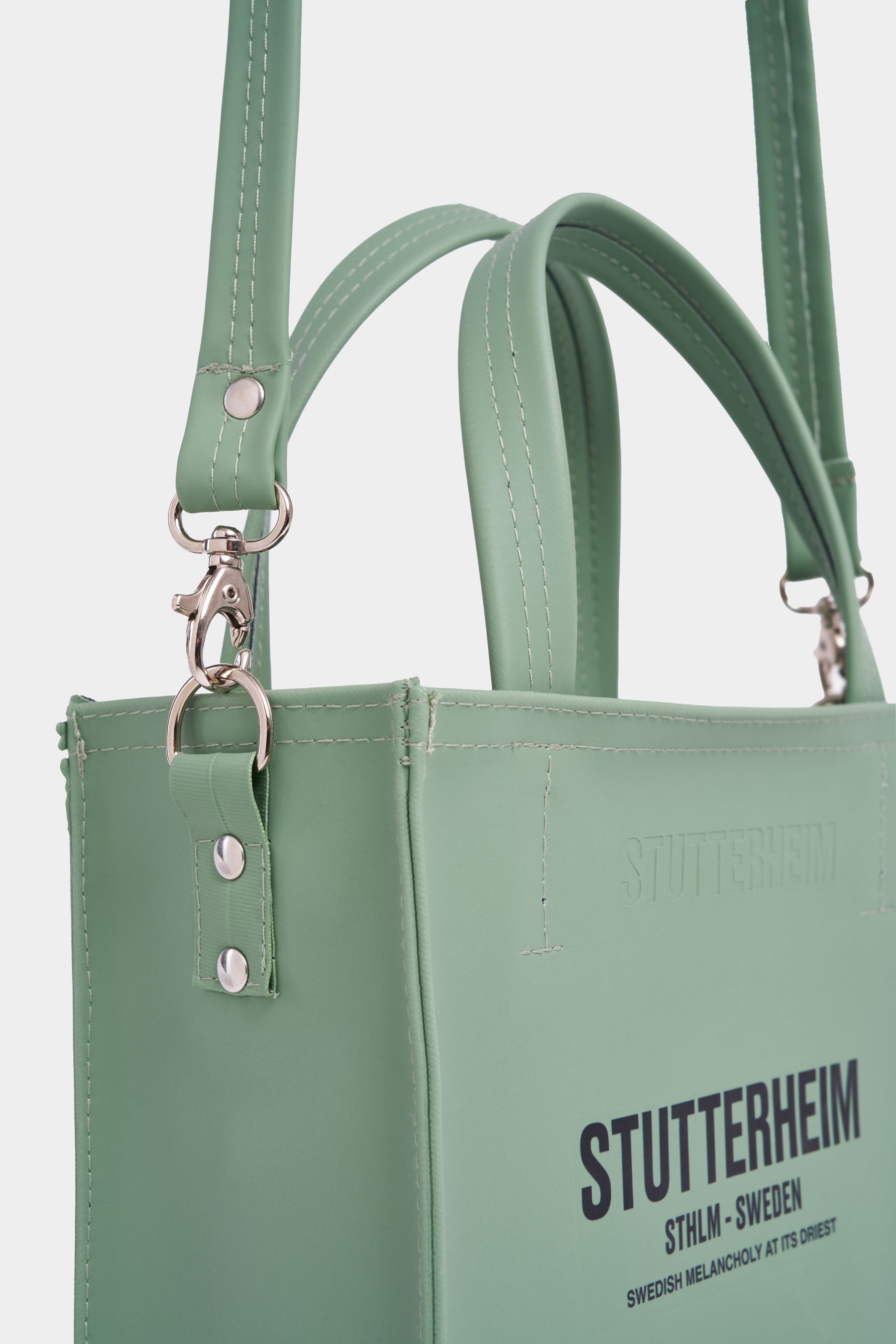 stutterheim biblio bag loden green accessories bags handbags