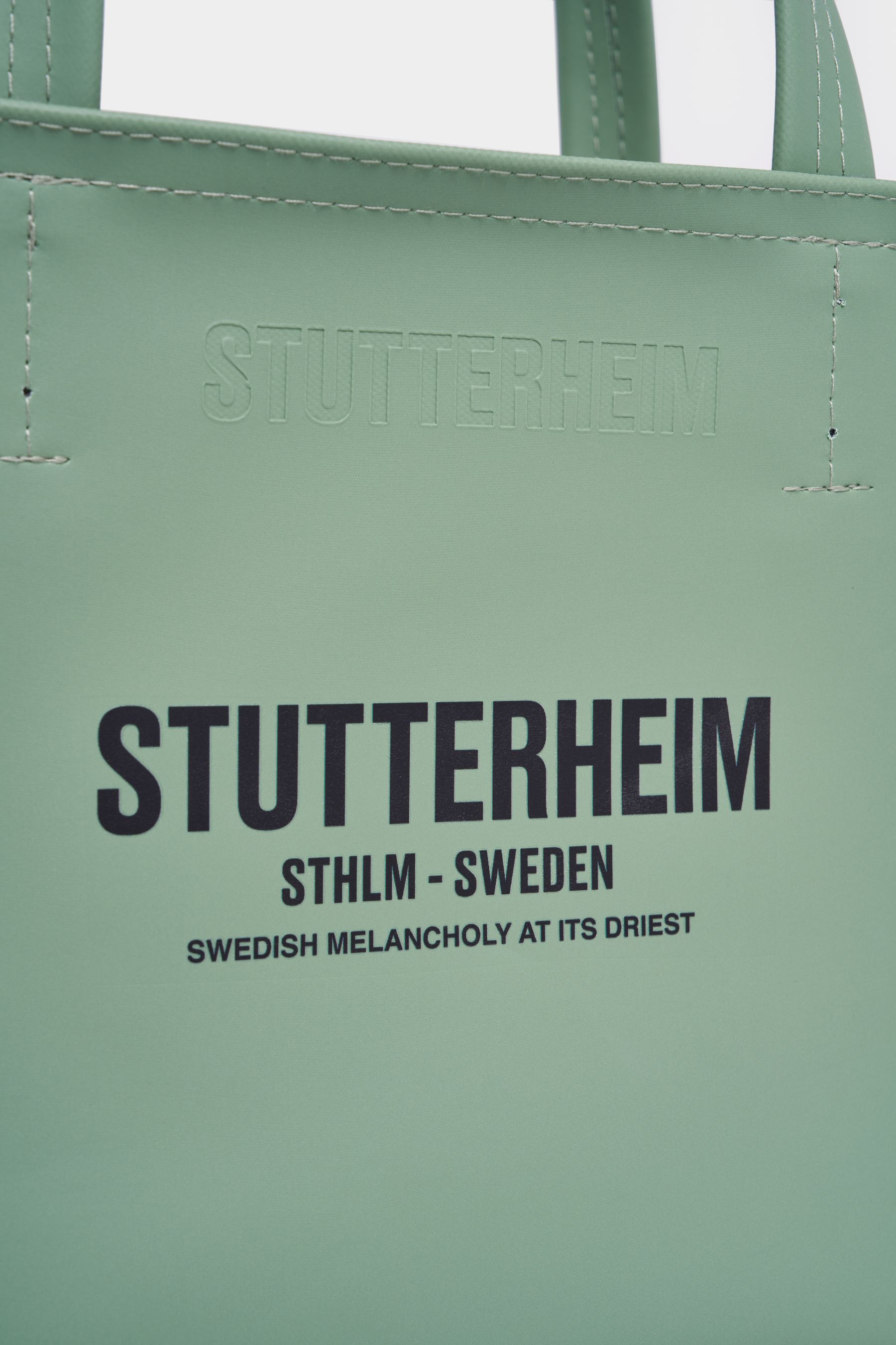 stutterheim biblio bag loden green accessories bags handbags