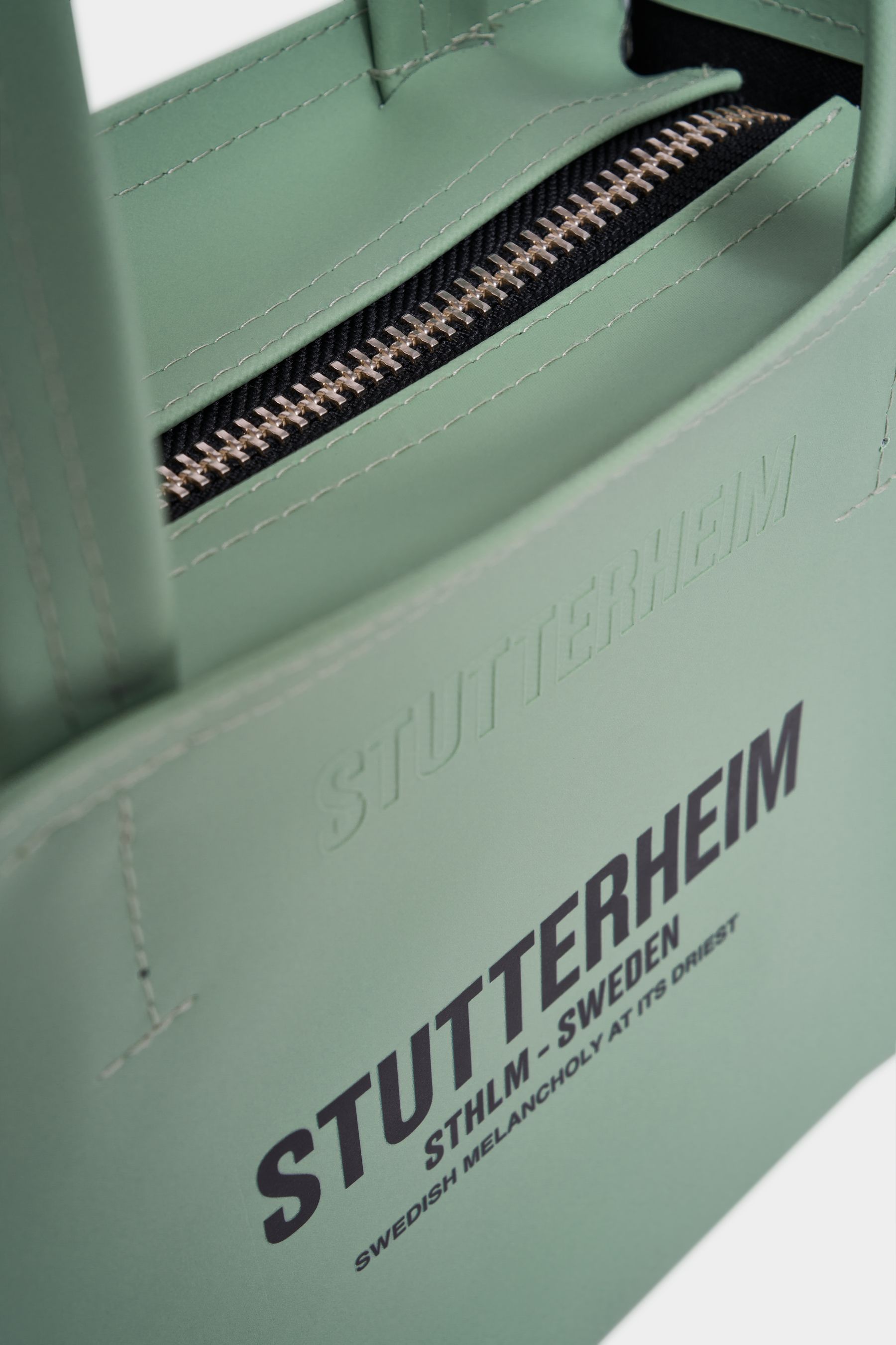 stutterheim biblio bag loden green accessories bags handbags