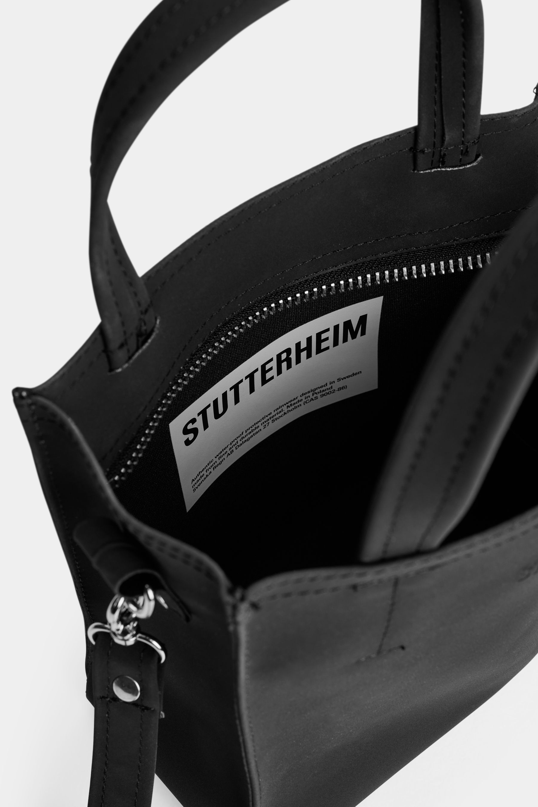 stutterheim biblio bag matte black accessories bags handbags