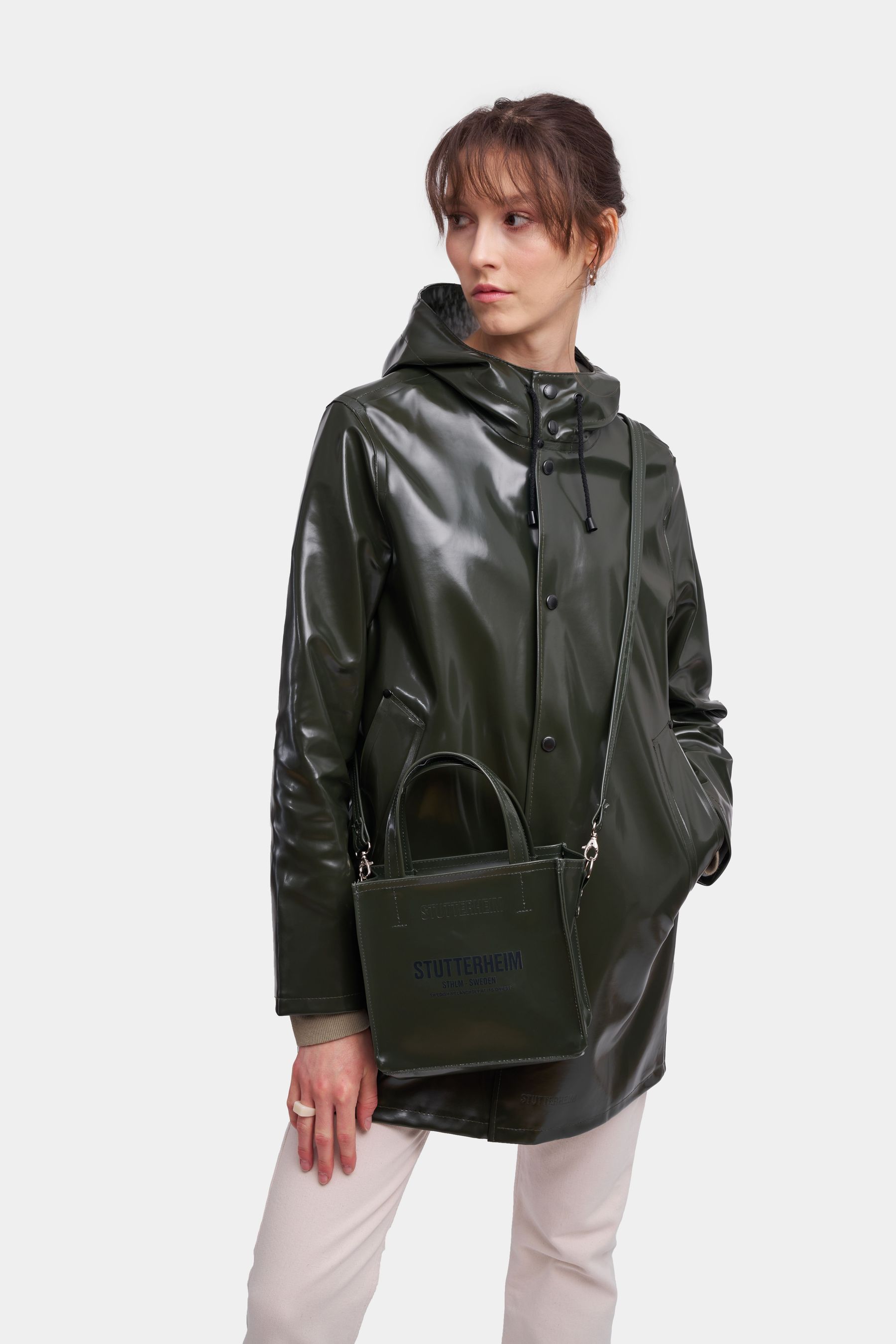 stutterheim biblio opal bag green accessories bags handbags