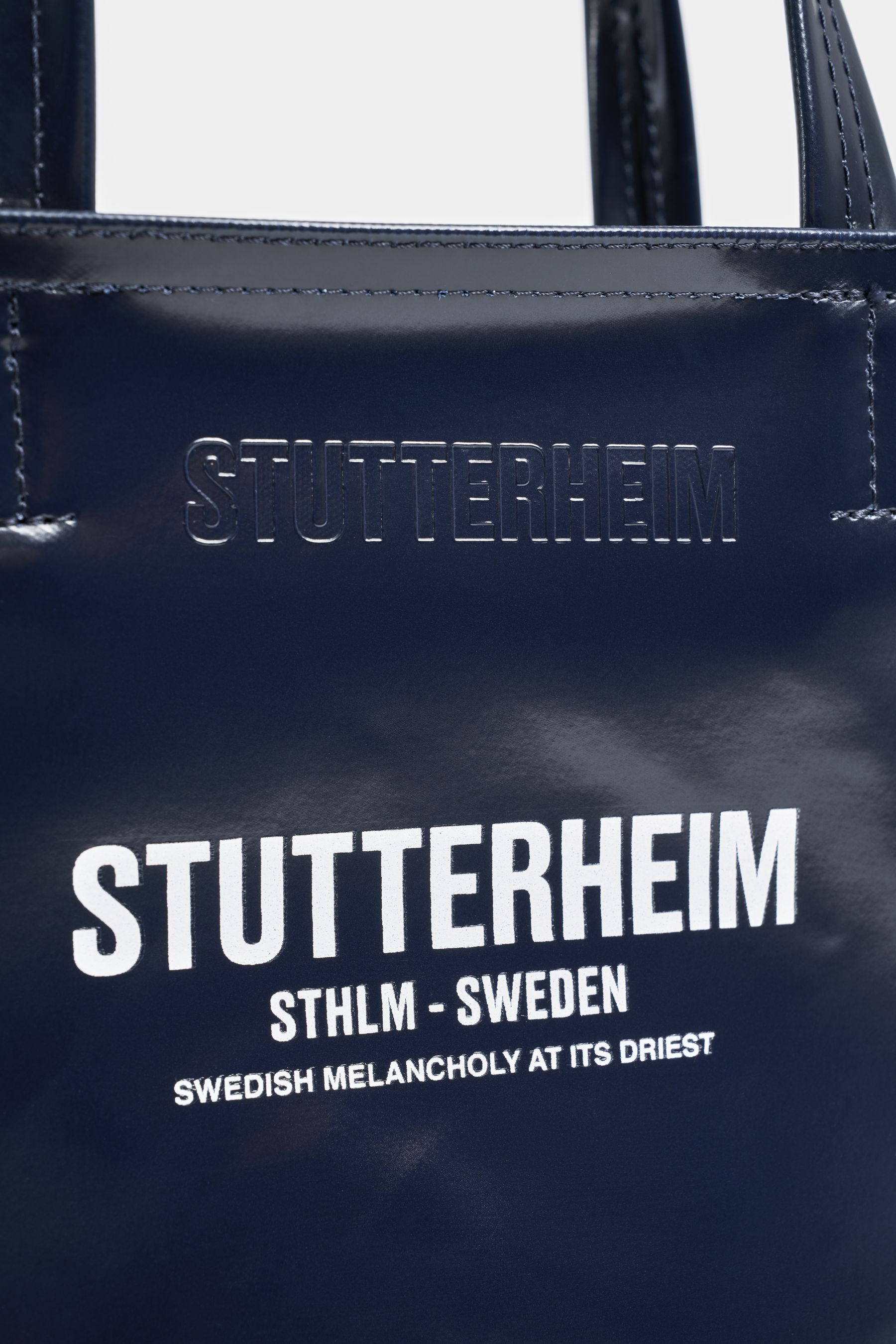 stutterheim biblio opal bag navy accessories bags handbags