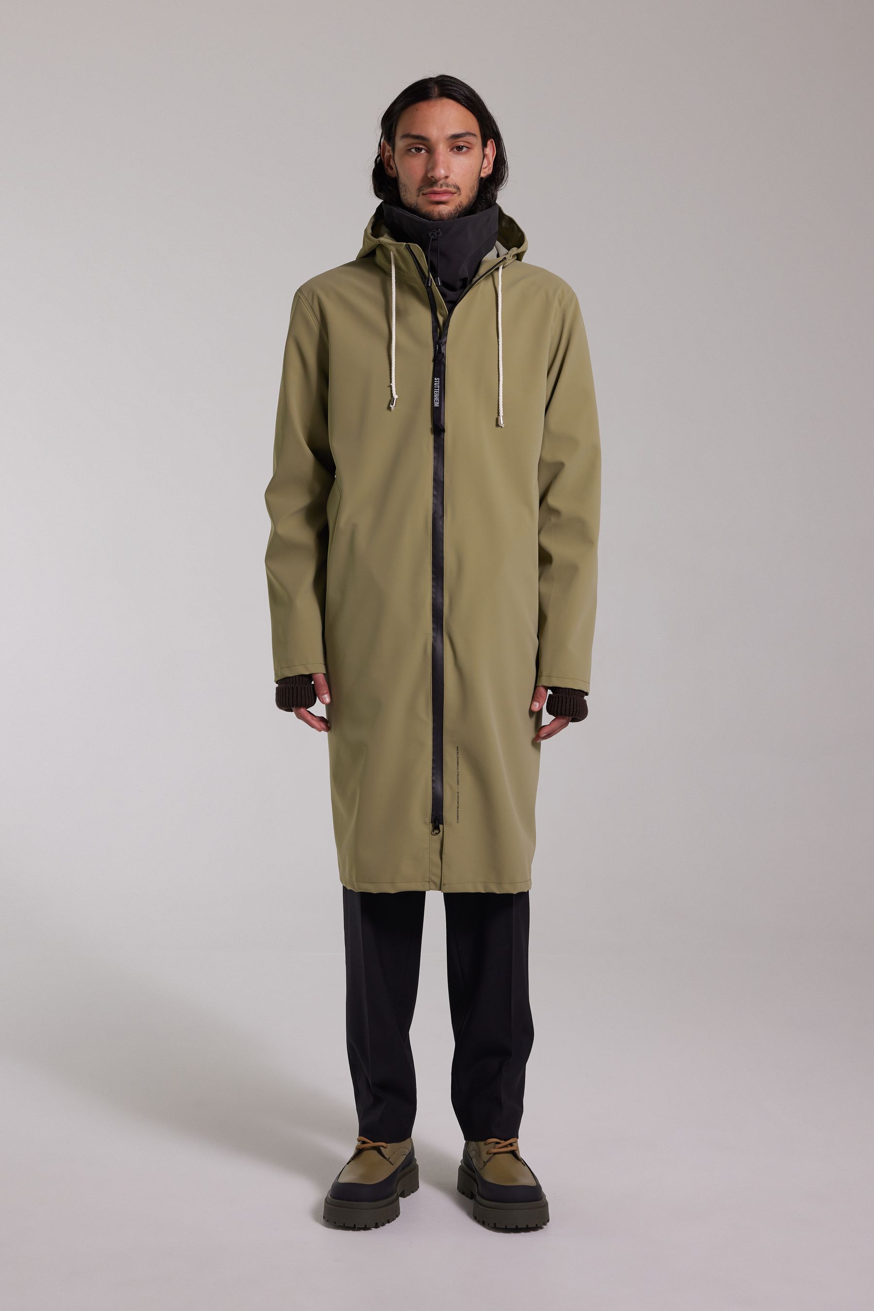 stutterheim camden lightweight matte parka aloe men jackets parkas