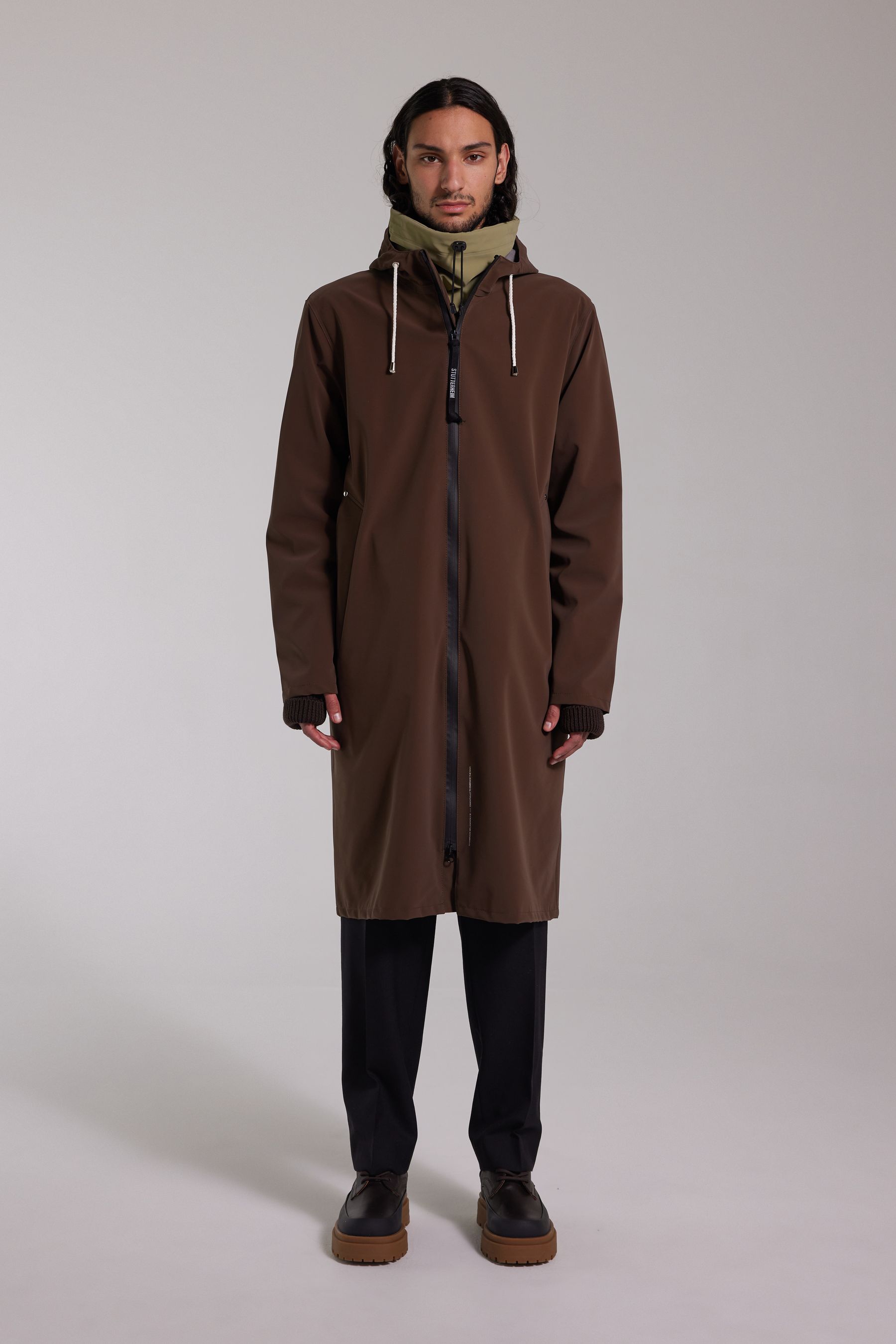 stutterheim camden lightweight matte parka dark brown men jackets parkas