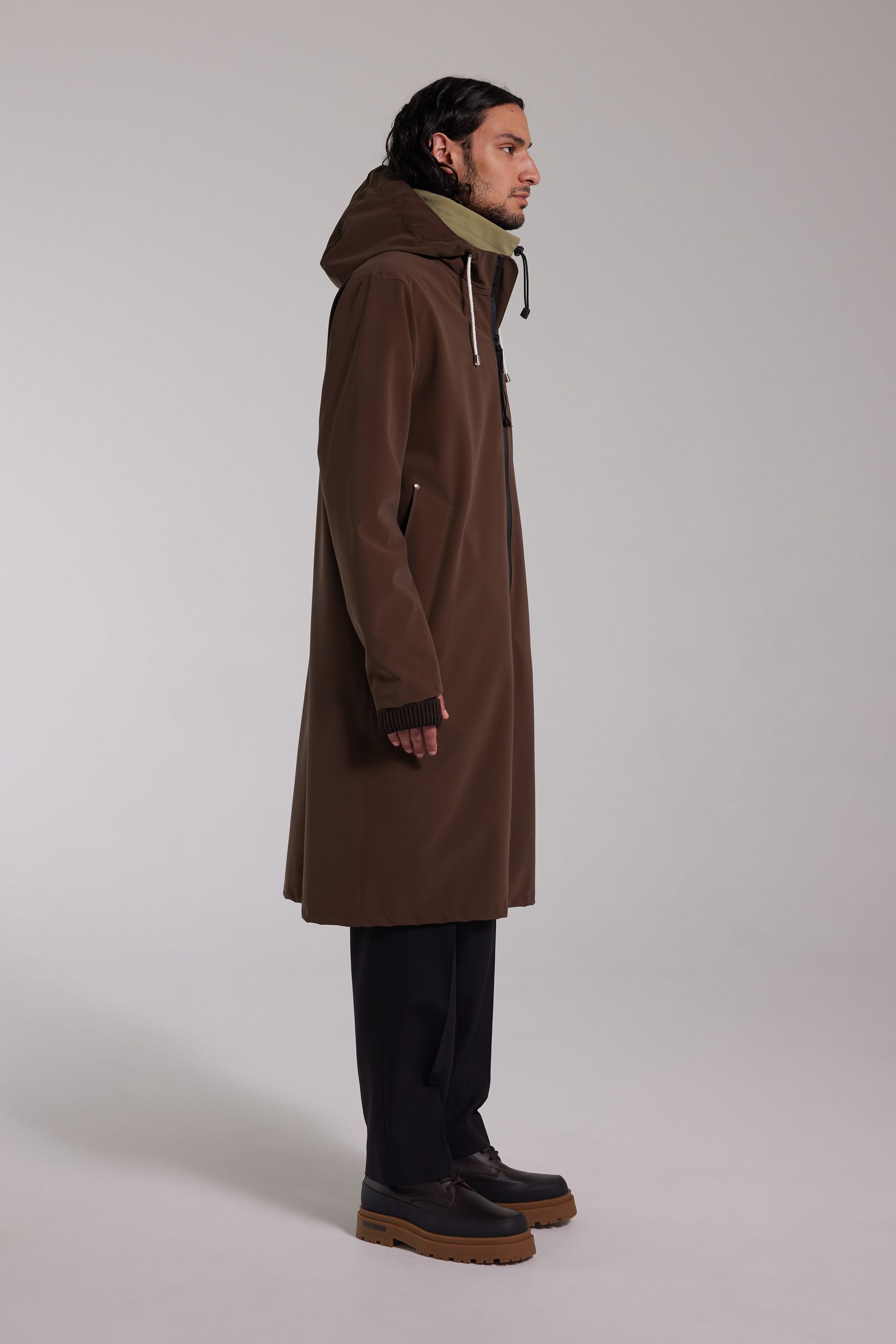 stutterheim camden lightweight matte parka dark brown men jackets parkas