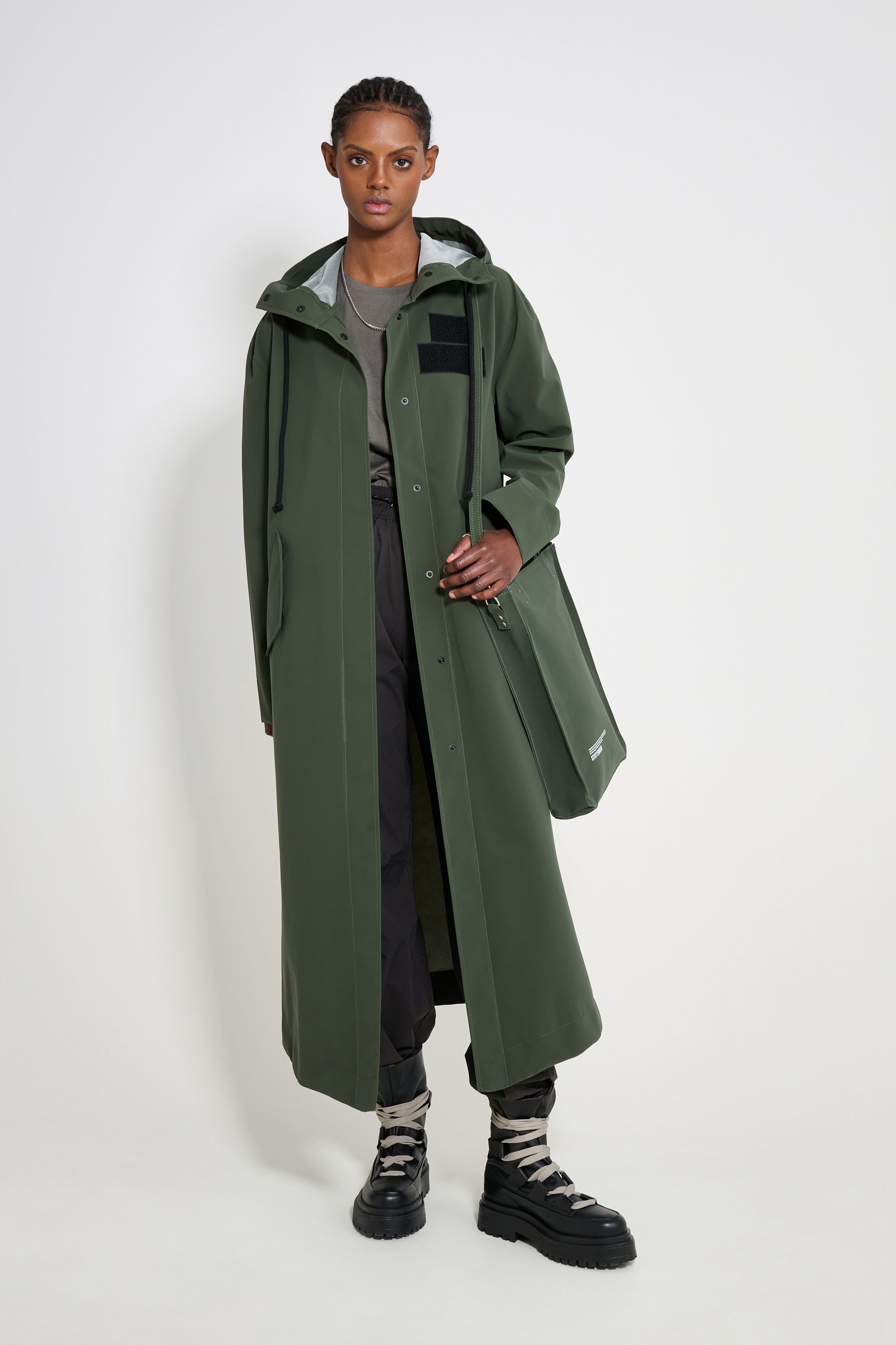 stutterheim chatham matte raincoat green women jackets long-raincoats
