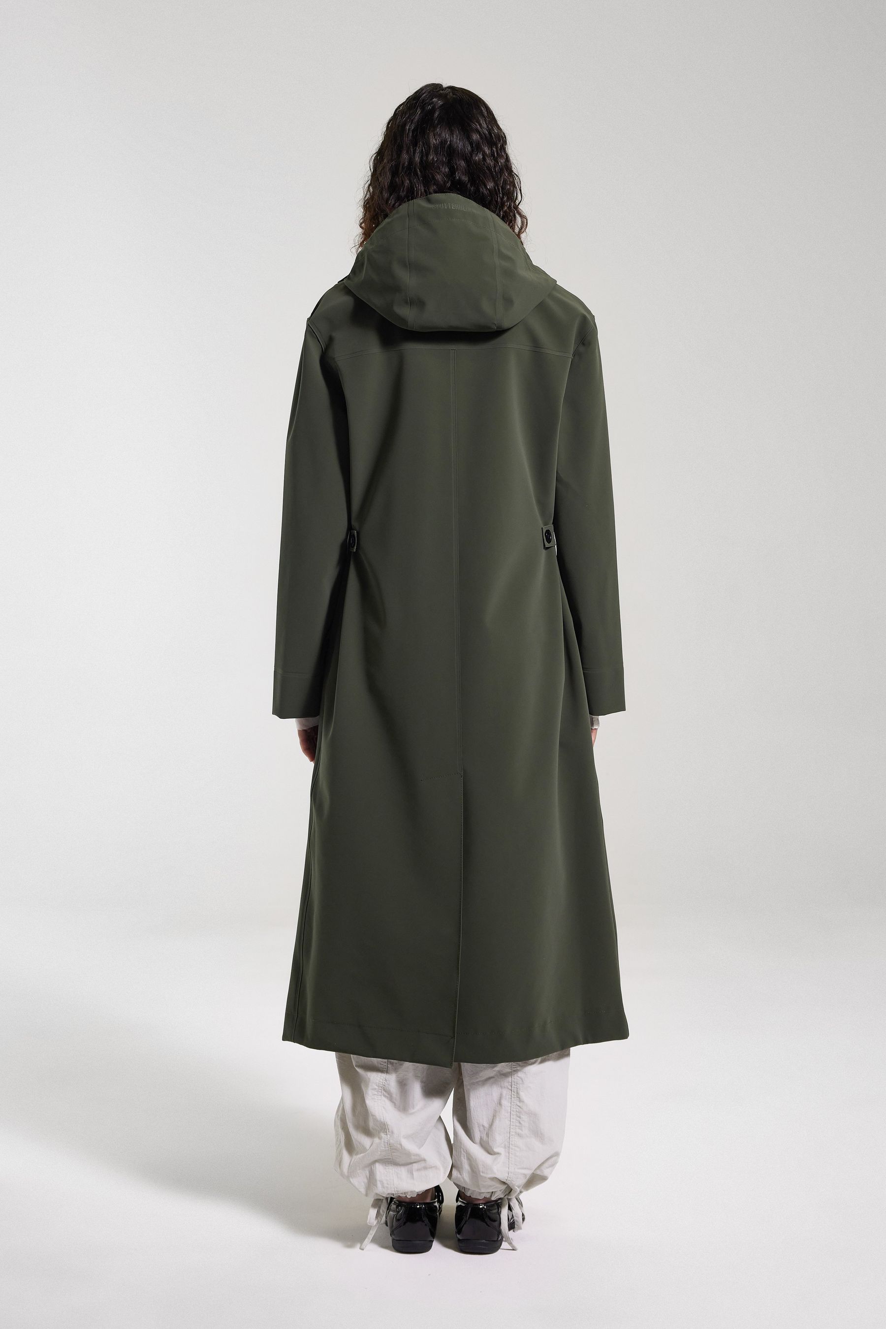 stutterheim chatham matte raincoat green women jackets long-raincoats