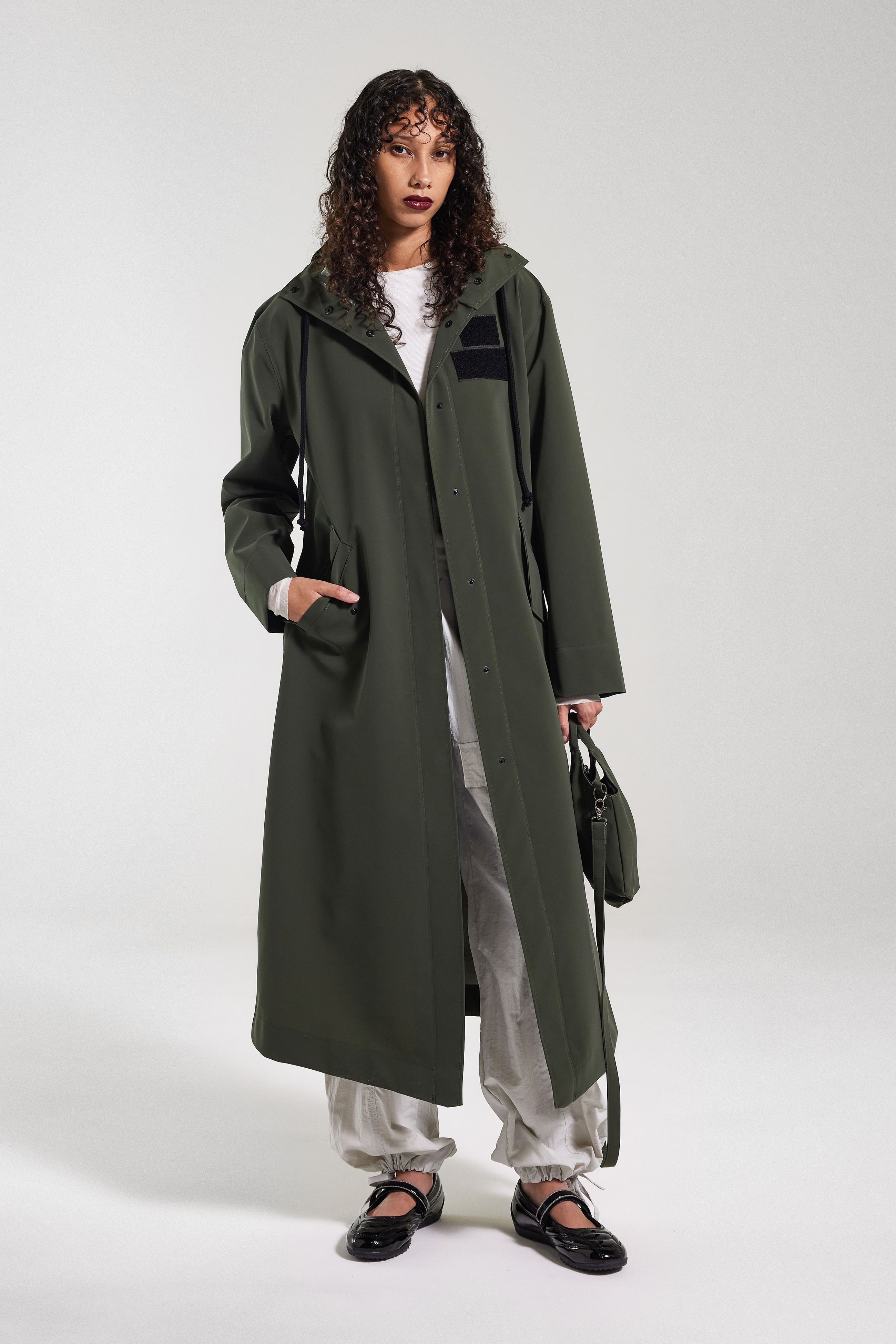 stutterheim chatham matte raincoat green women jackets long-raincoats