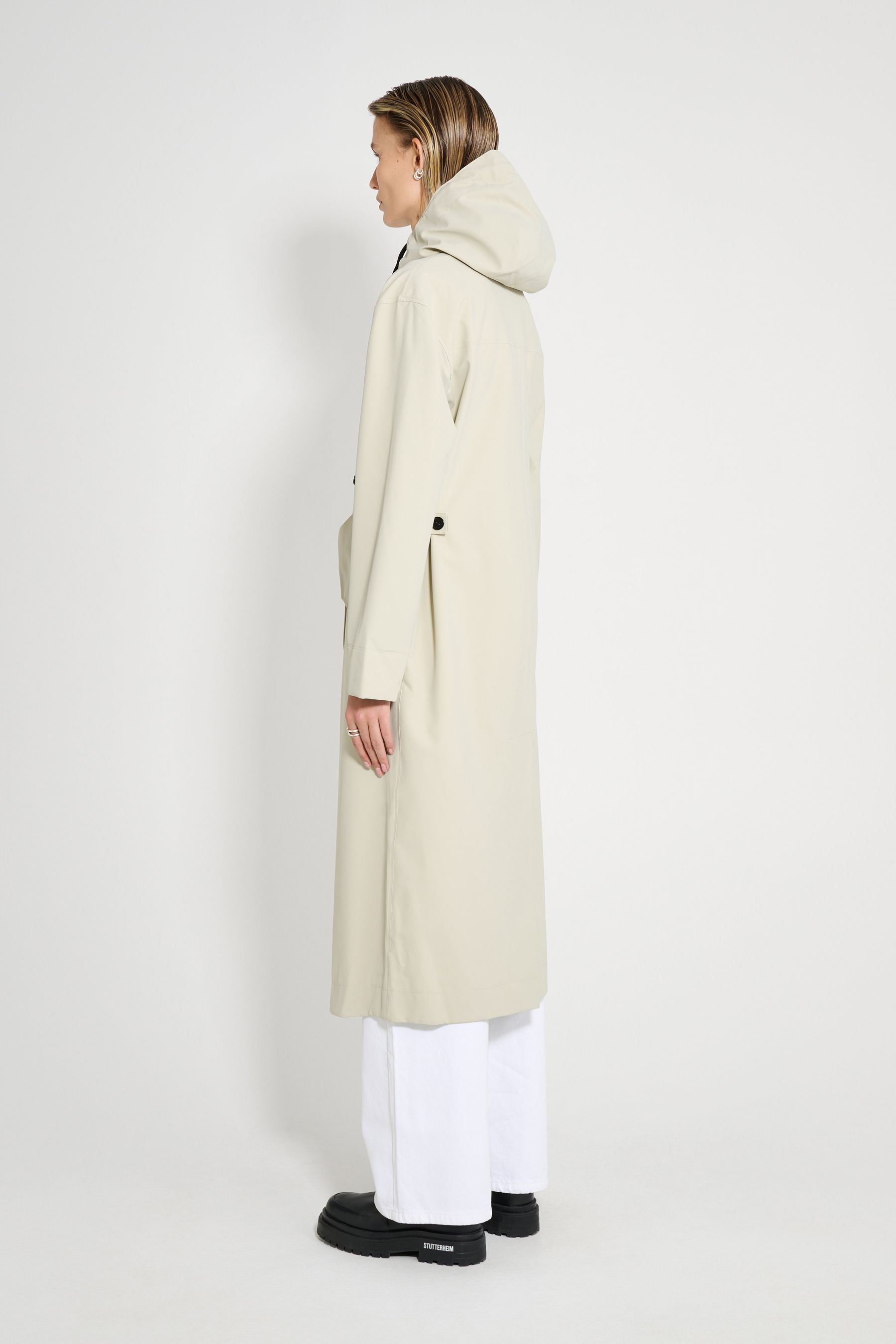stutterheim chatham matte raincoat pelican women jackets long-raincoats