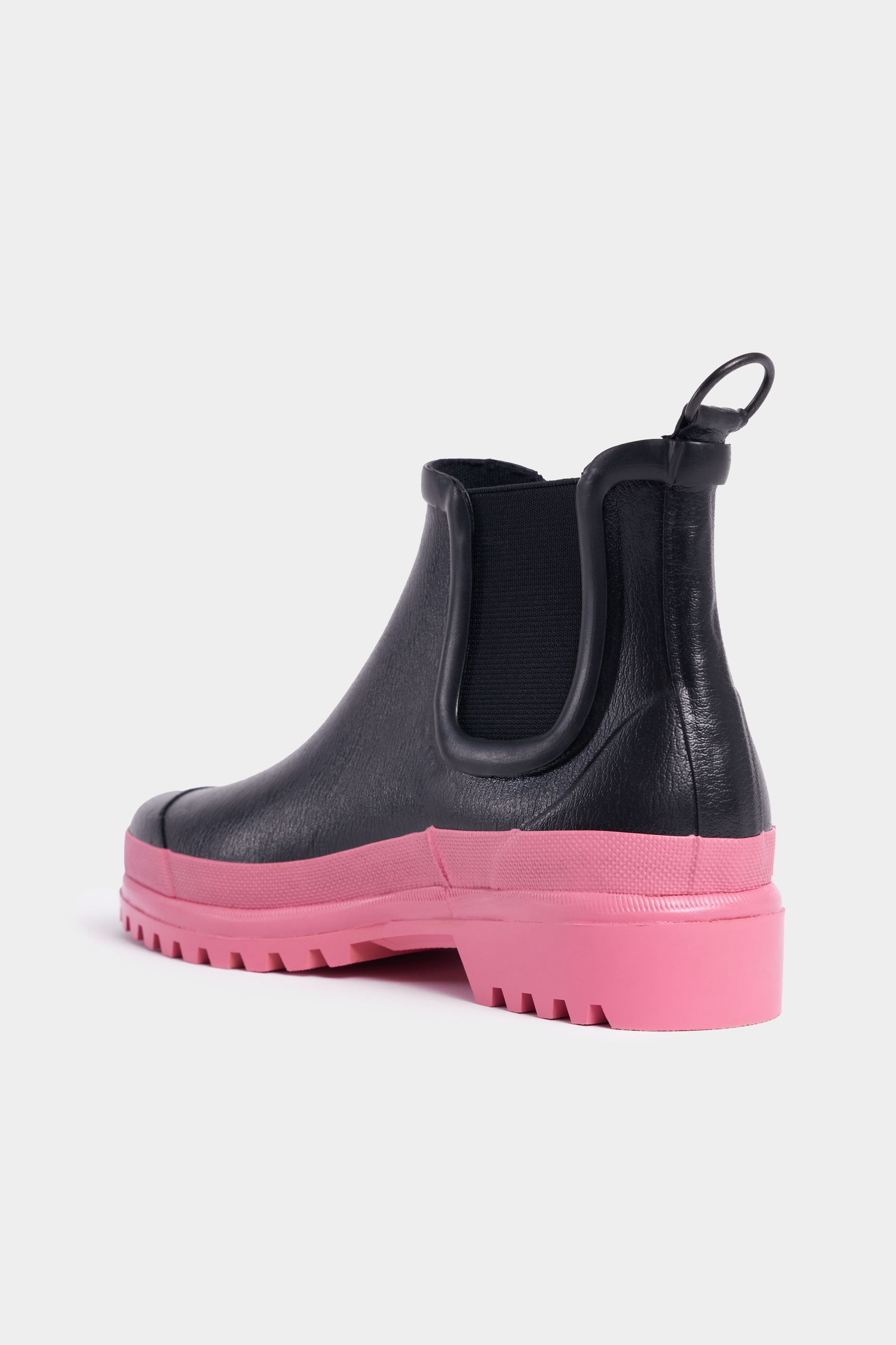 stutterheim chelsea rainwalker black/bubblegum footwear chelsea-boots
