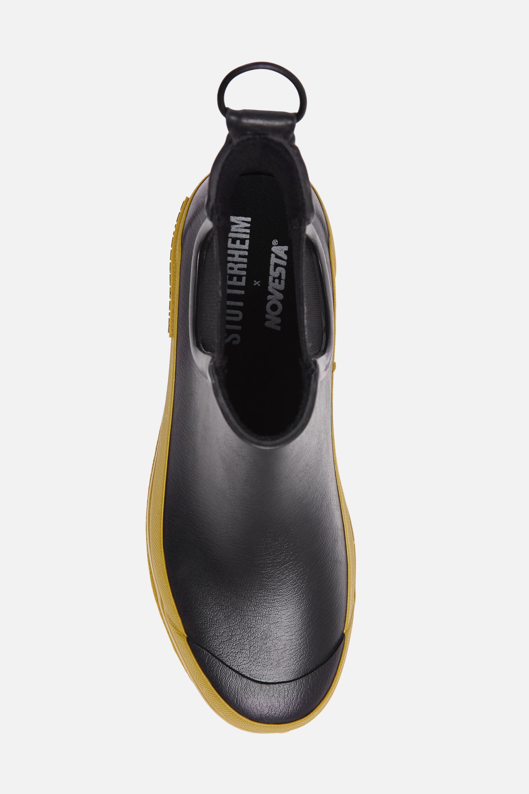 stutterheim chelsea rainwalker black/gold footwear rain-boots