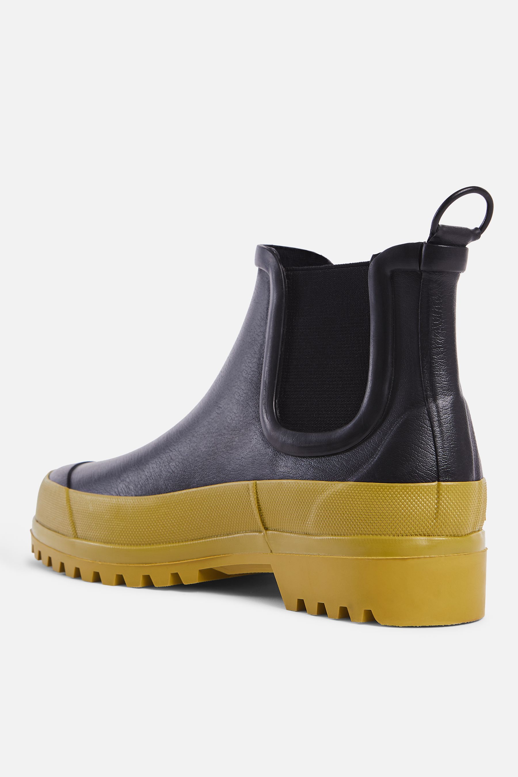 stutterheim chelsea rainwalker black/gold footwear rain-boots