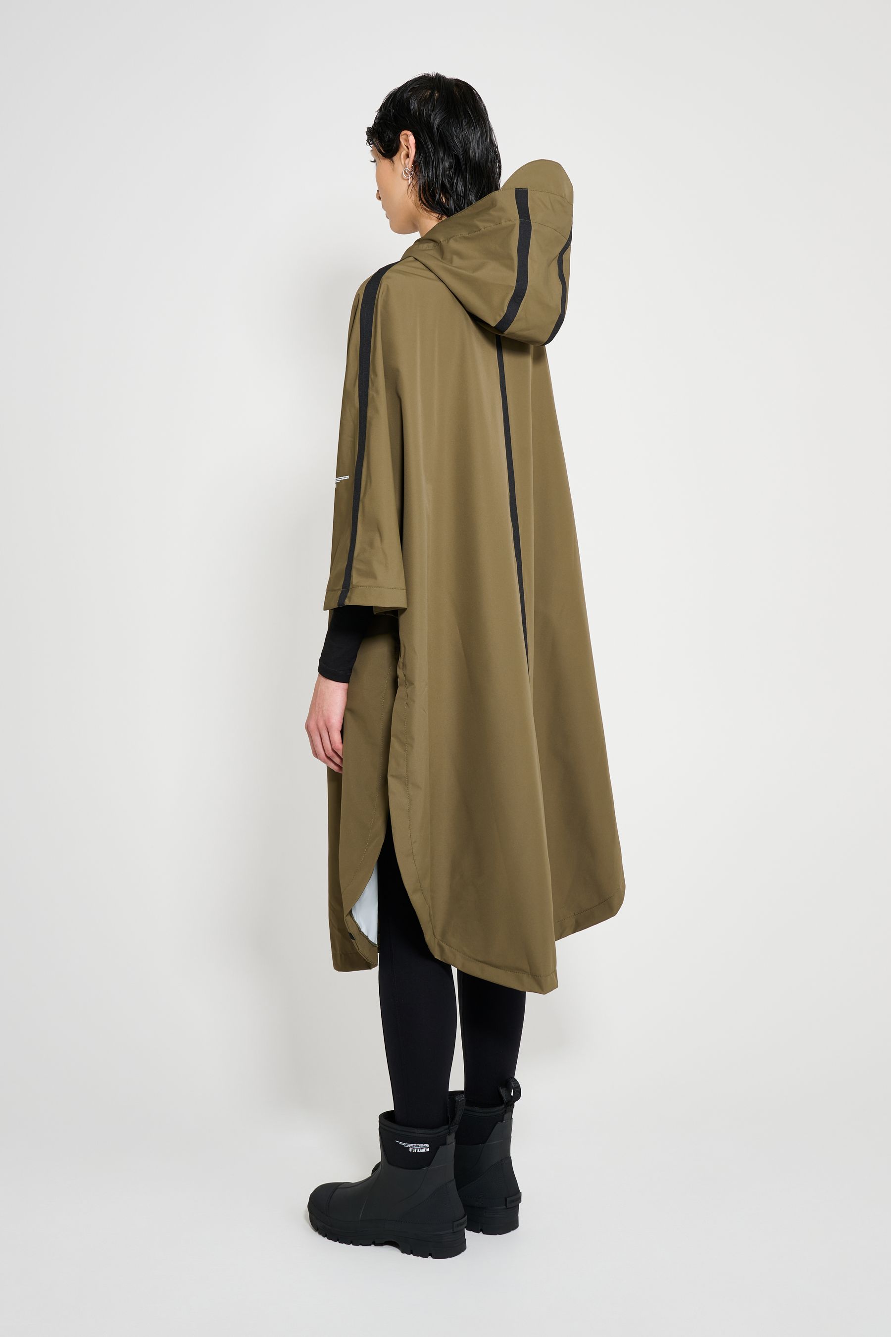 stutterheim concert tape poncho green women jackets ponchos
