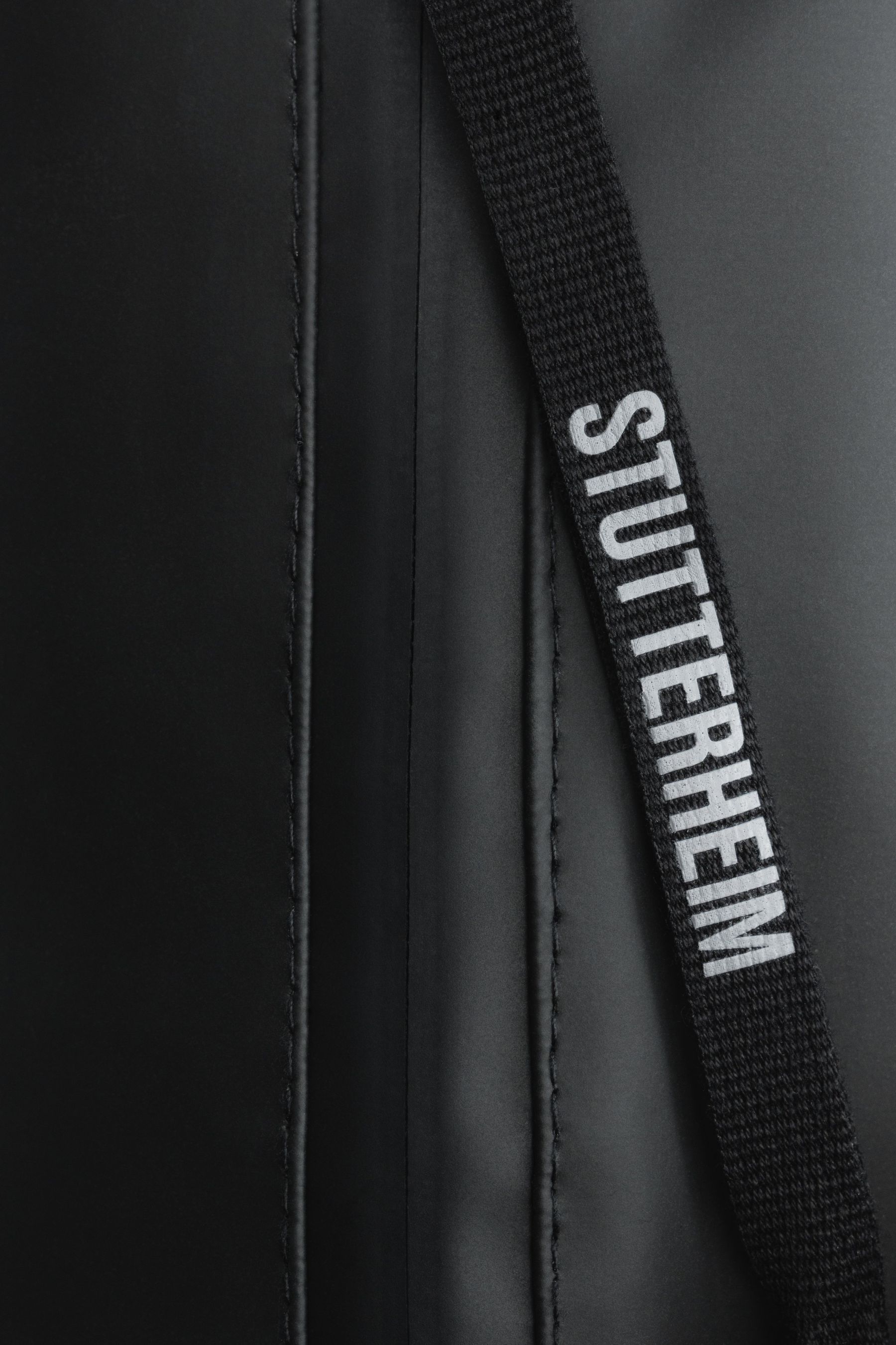 stutterheim container large wash bag black accessories bags wash-bags