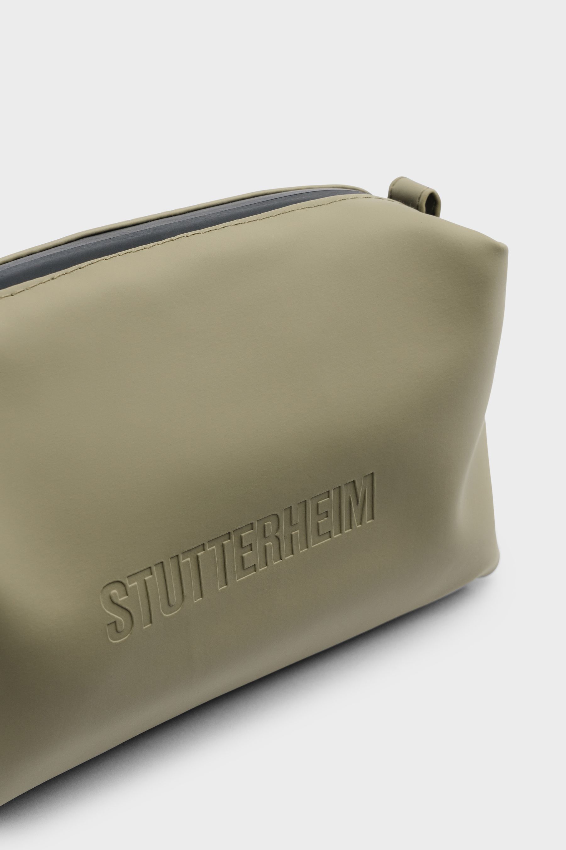 stutterheim container small wash bag aloe accessories bags wash-bags