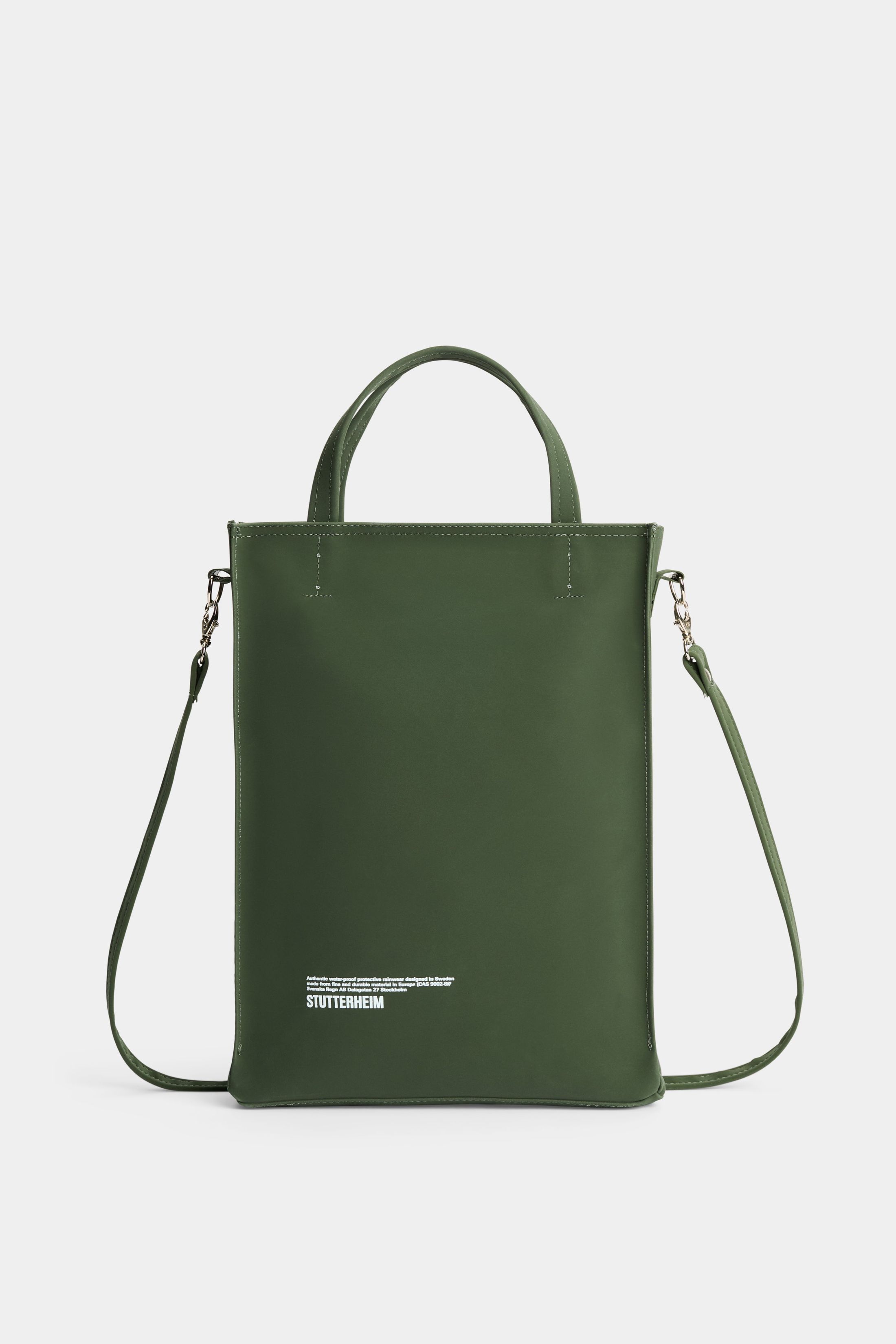 stutterheim djursholm bag matte green accessories bags tote-bags