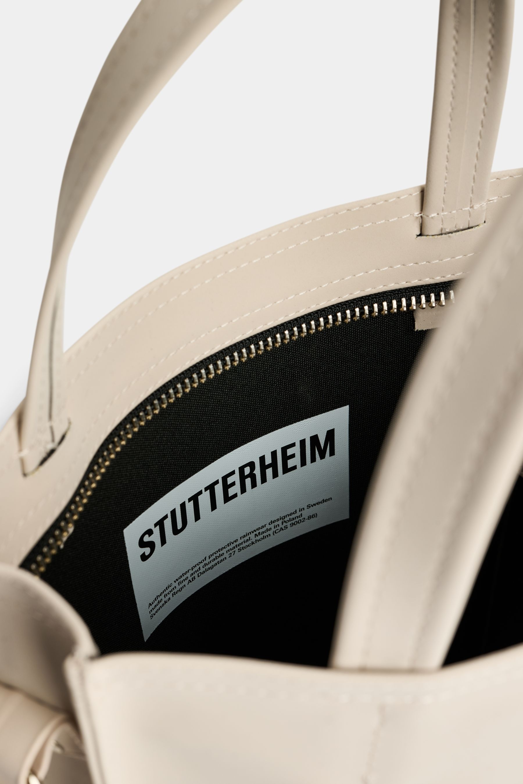 stutterheim djursholm bag matte light sand accessories bags tote-bags