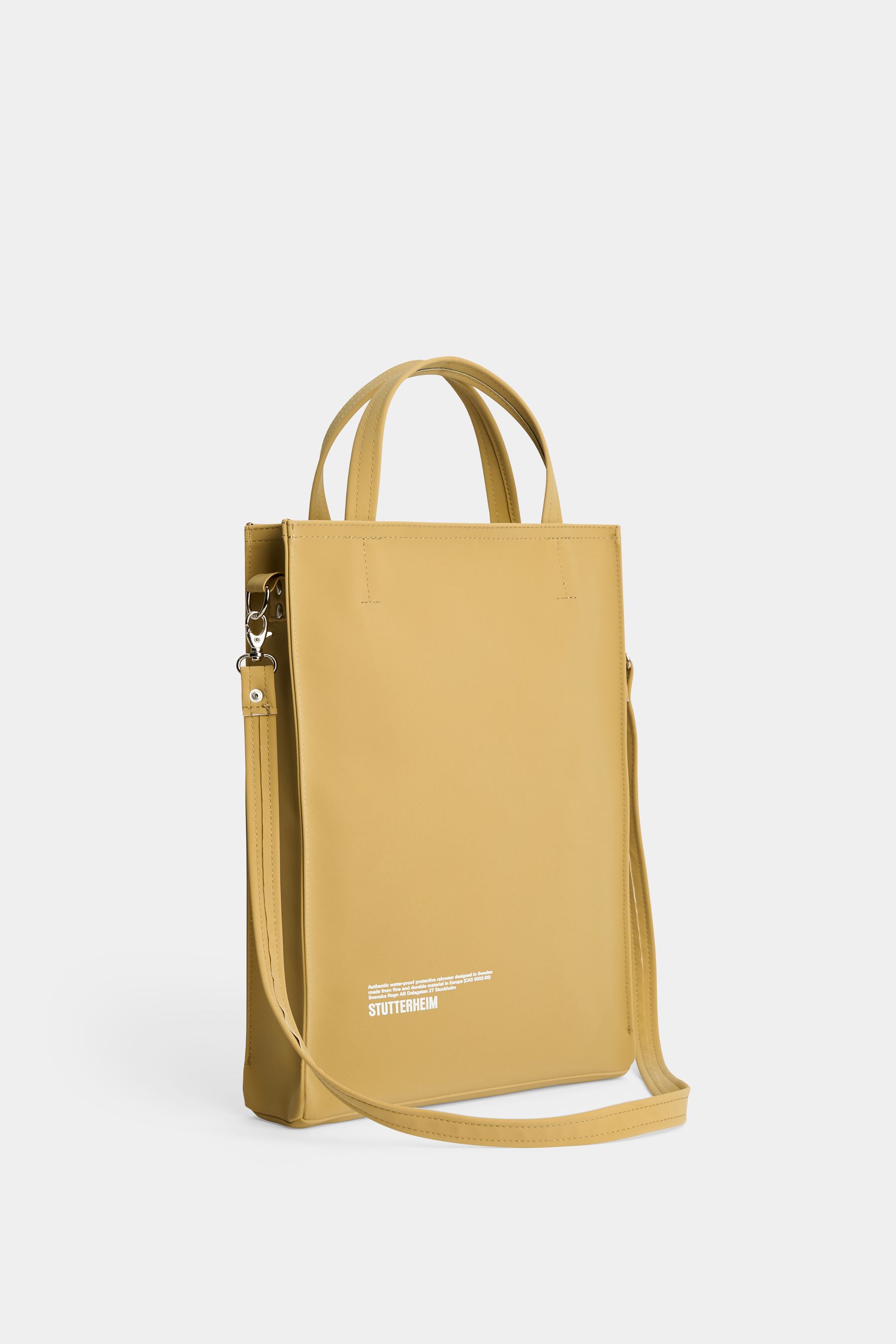 stutterheim djursholm bag matte sand accessories bags tote-bags