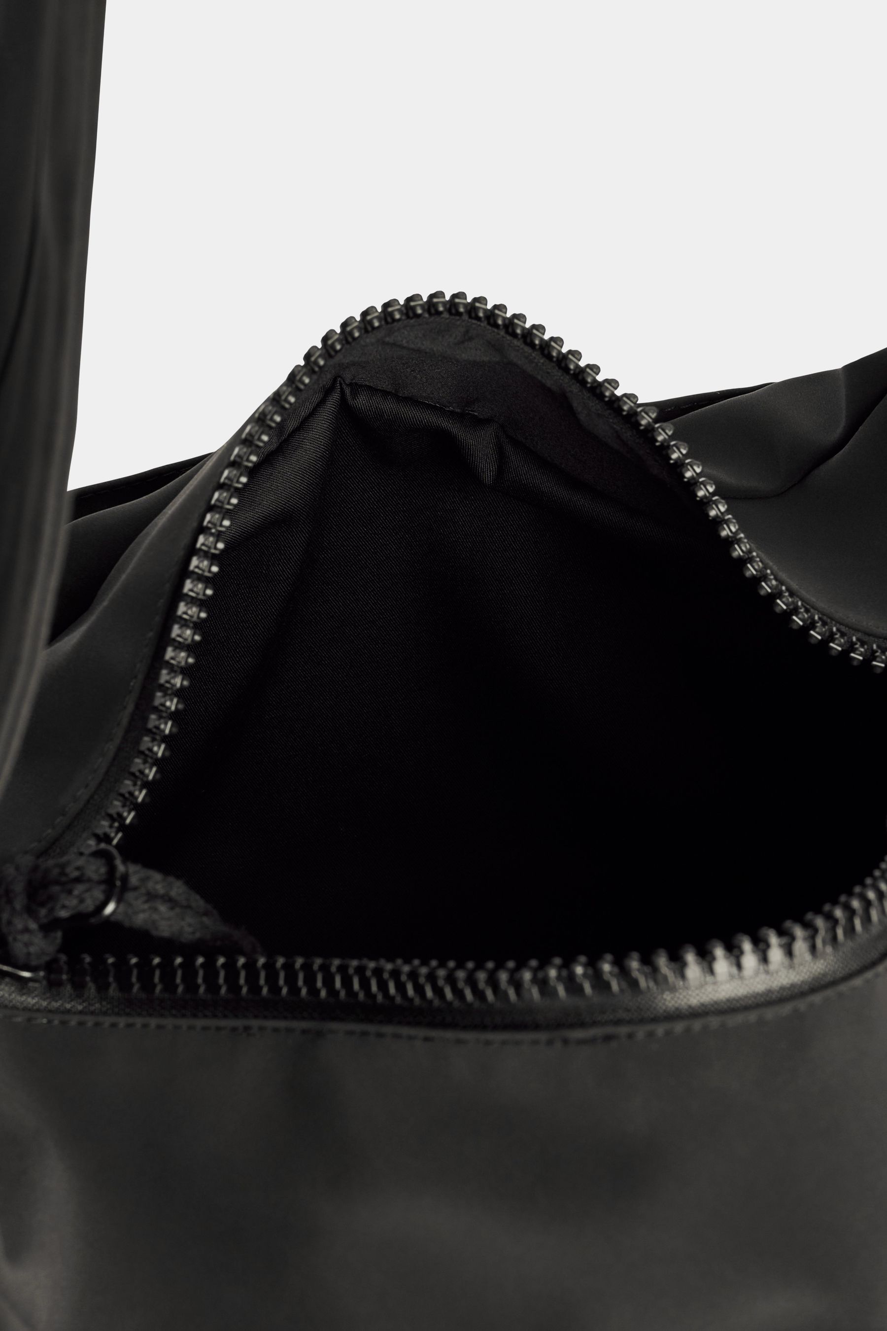 stutterheim ewa bag matte black accessories bags shoulder-bags