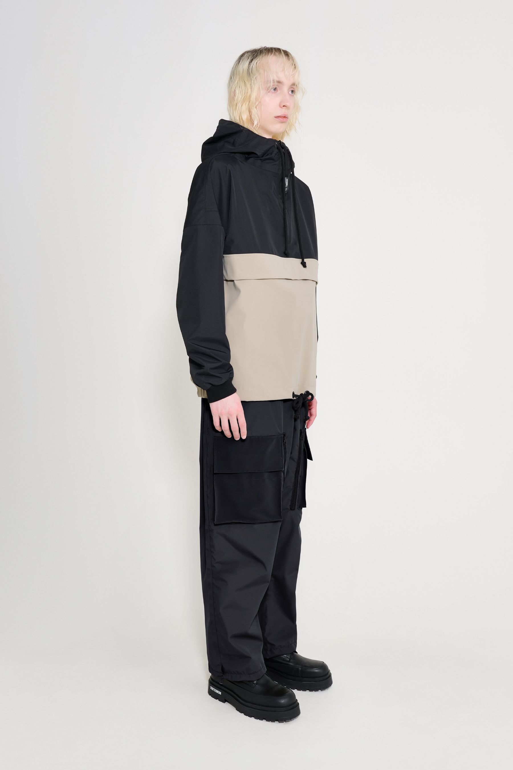 stutterheim forsa two-tone matte anorak black/potato men jackets
