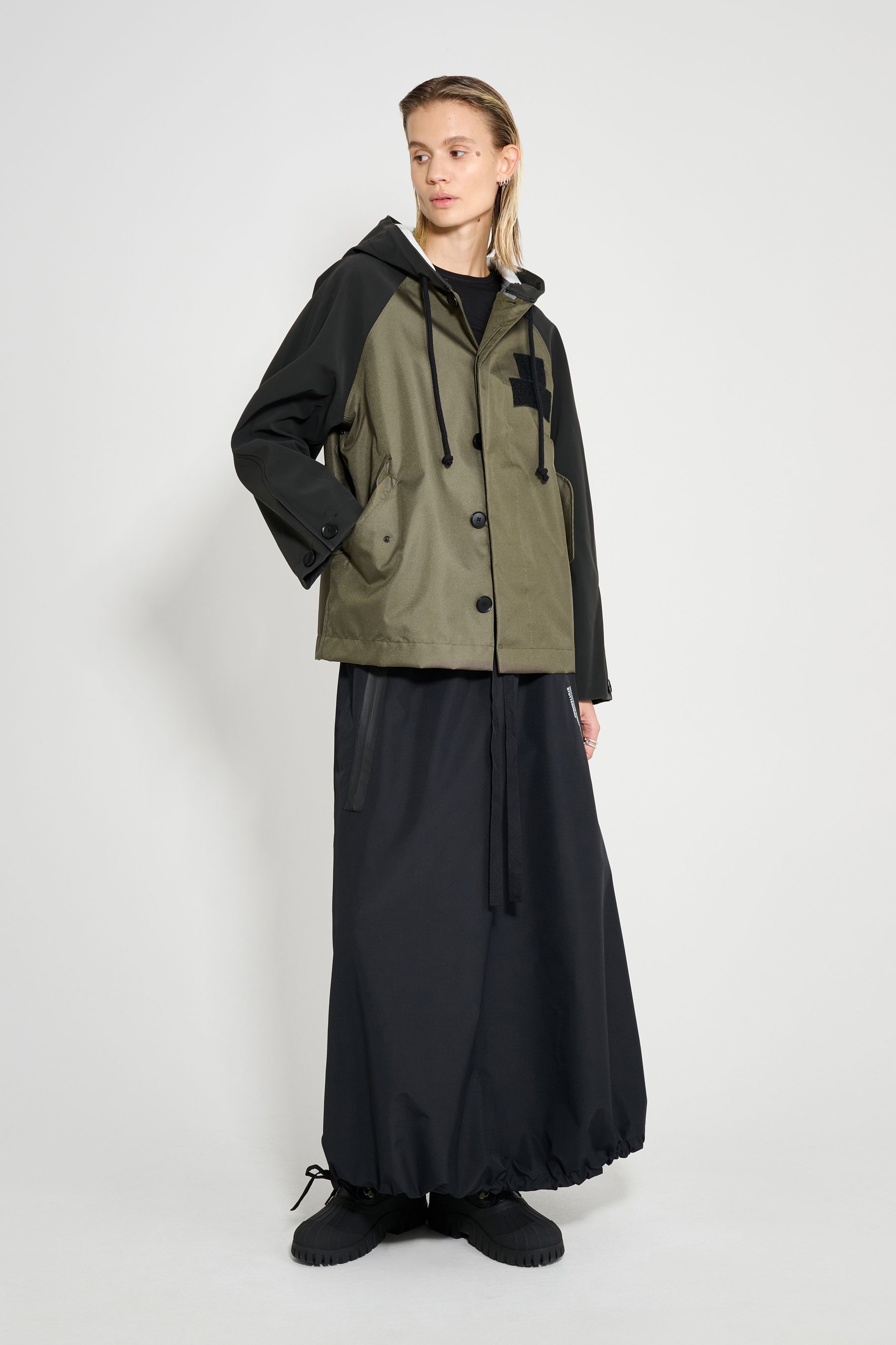 stutterheim hjorthagen hooded jacket green/black women jackets