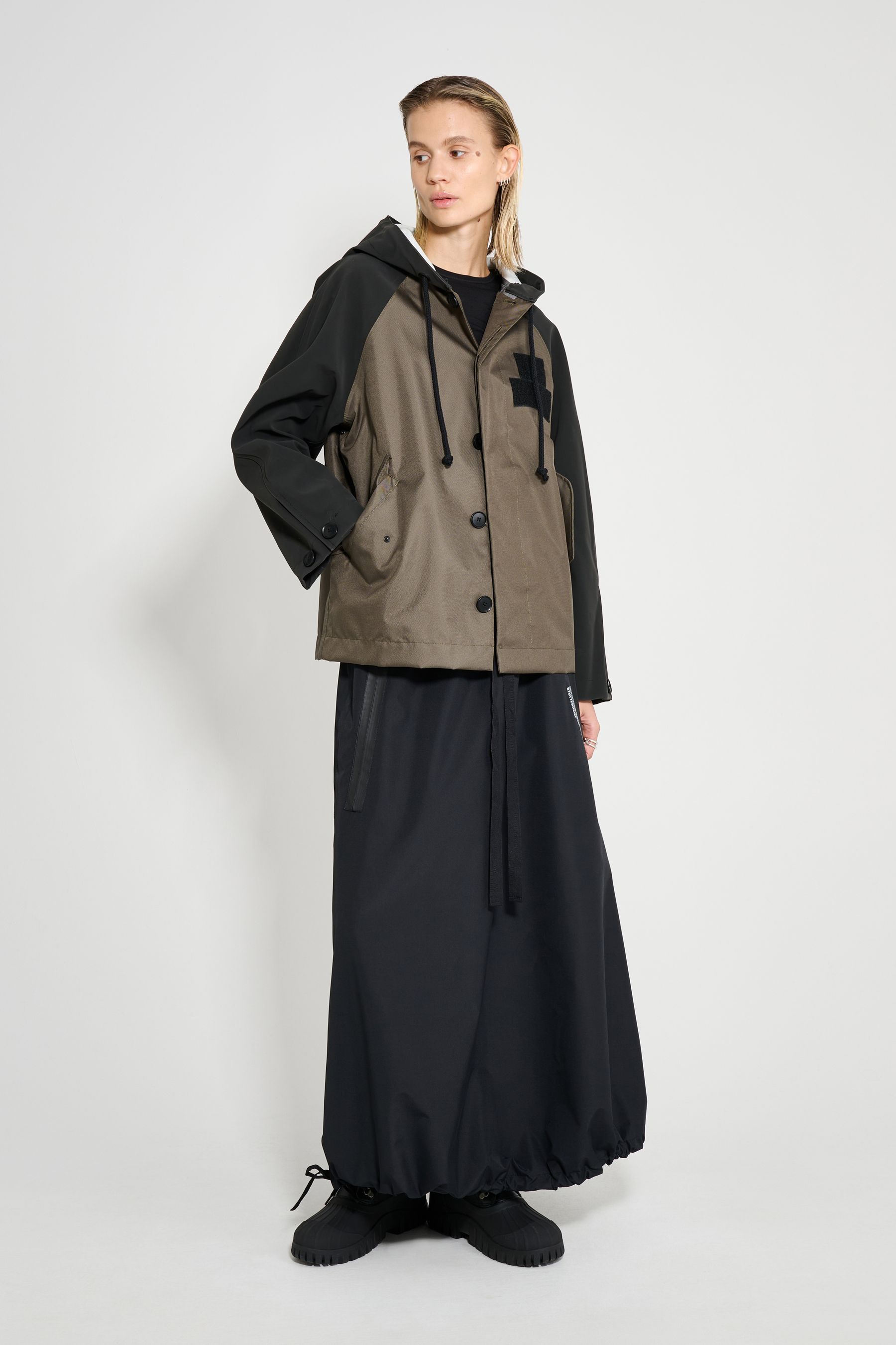 stutterheim hjorthagen hooded jacket green/black women jackets