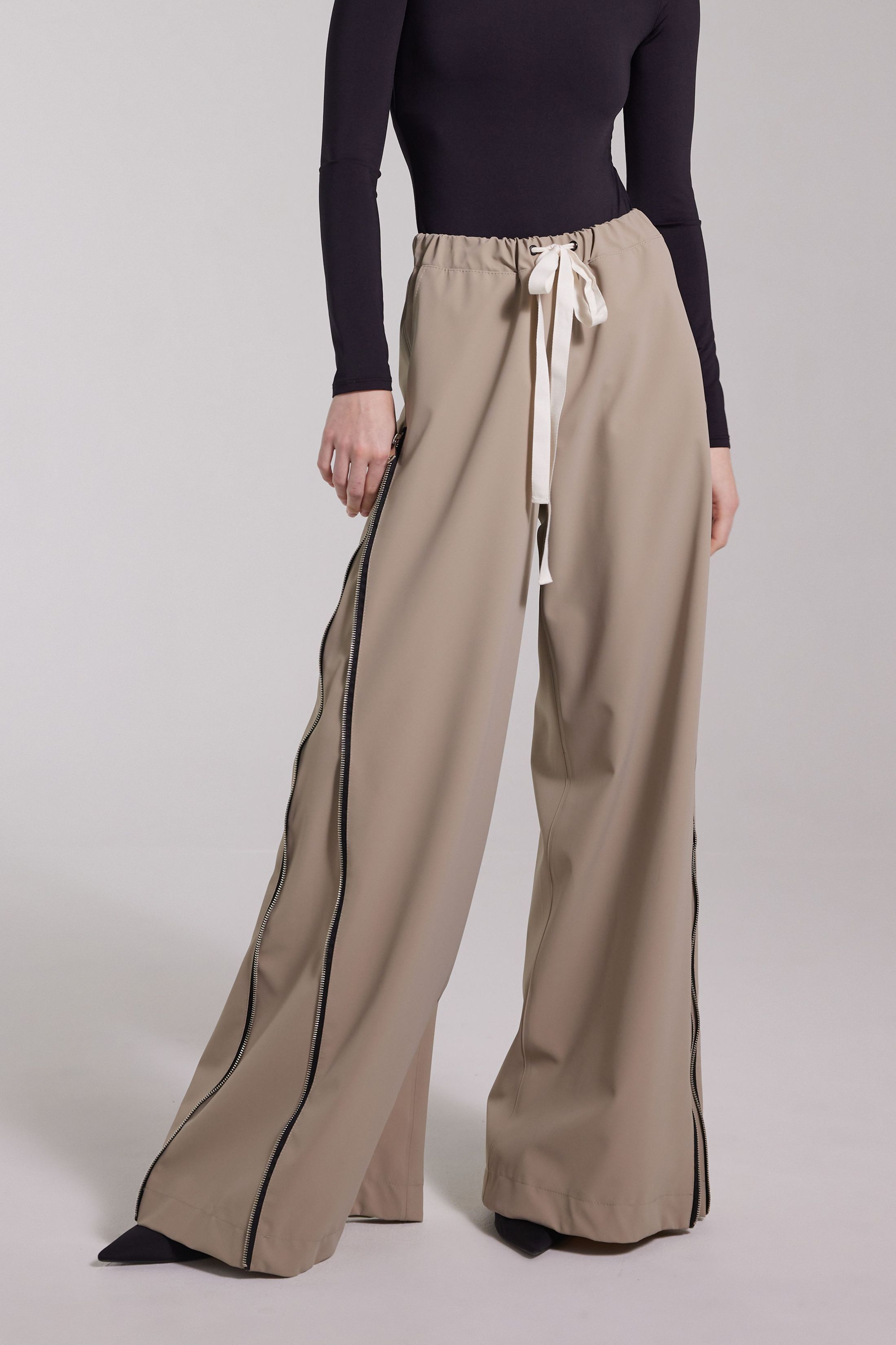 stutterheim karla trousers potato women bottoms