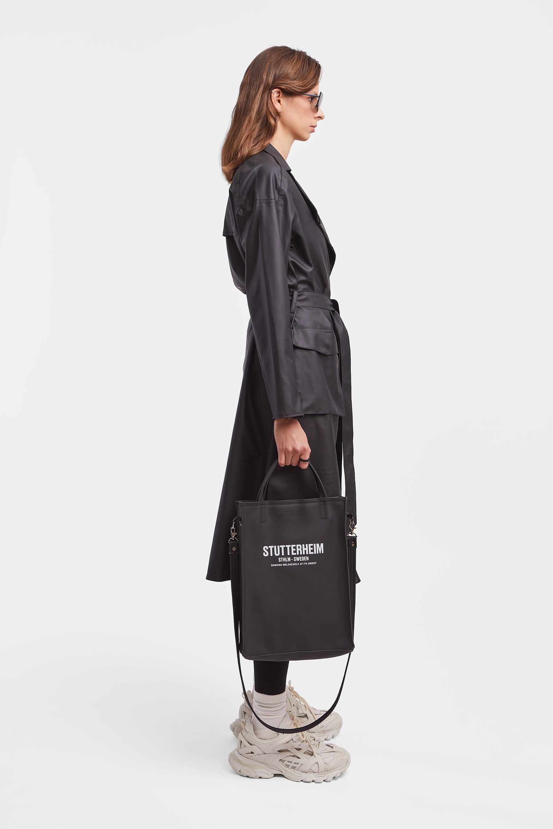 stutterheim kista lightweight trench coat black women jackets trench-coats